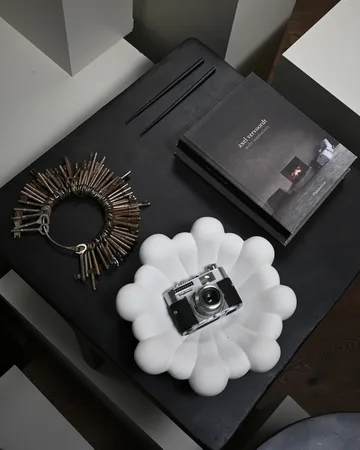 블룸 트레이 메디오 Ø28,5 cm - Bone white - 101 Copenhagen | 101 코펜하겐