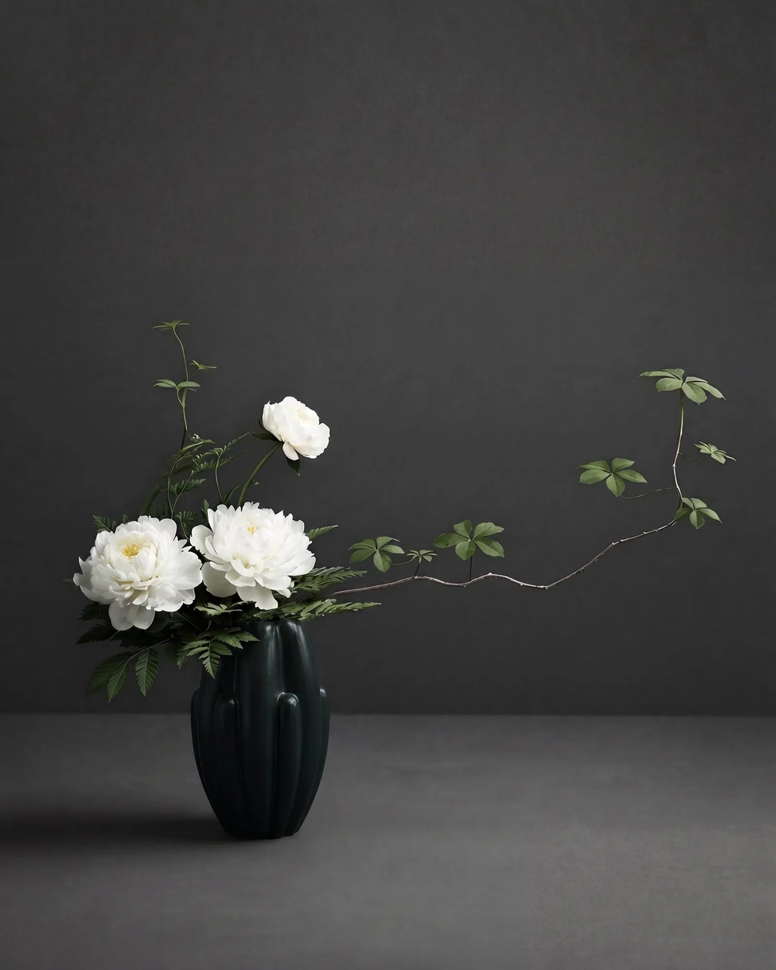 Bloom 슬림 화병 미니 34x19.5 cm, Dark green 101 Copenhagen | 101 코펜하겐