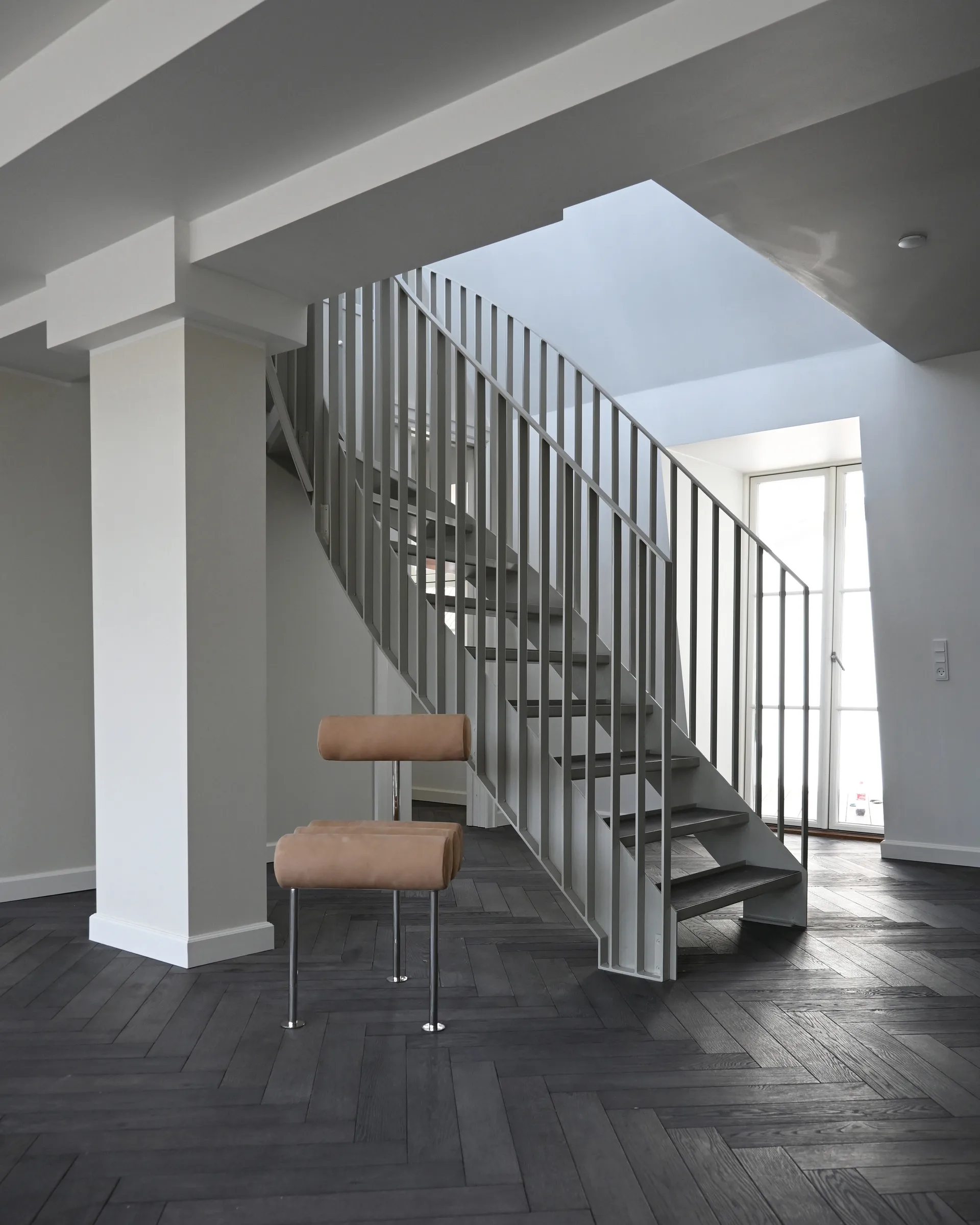 히로 다이닝 체어, Stainless steel-nubuck 101 Copenhagen | 101 코펜하겐