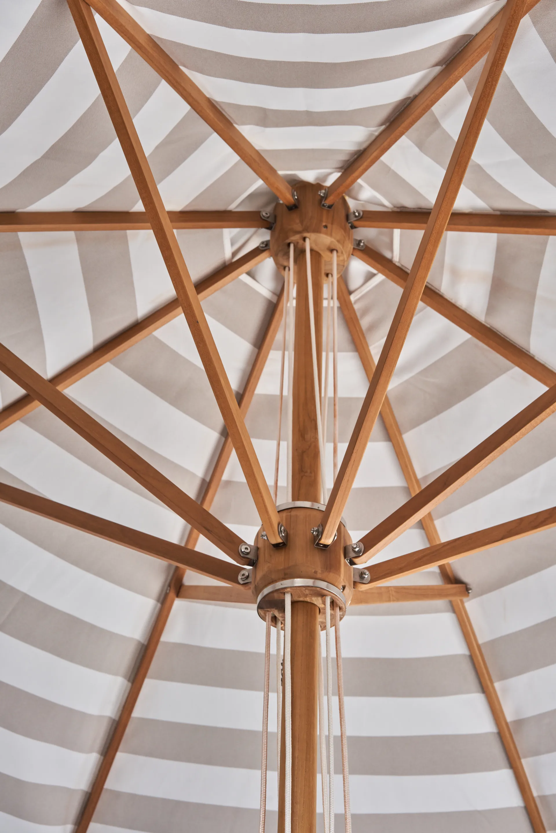 히슐트 파라솔 270 cm, Beige stripe-teak 1898