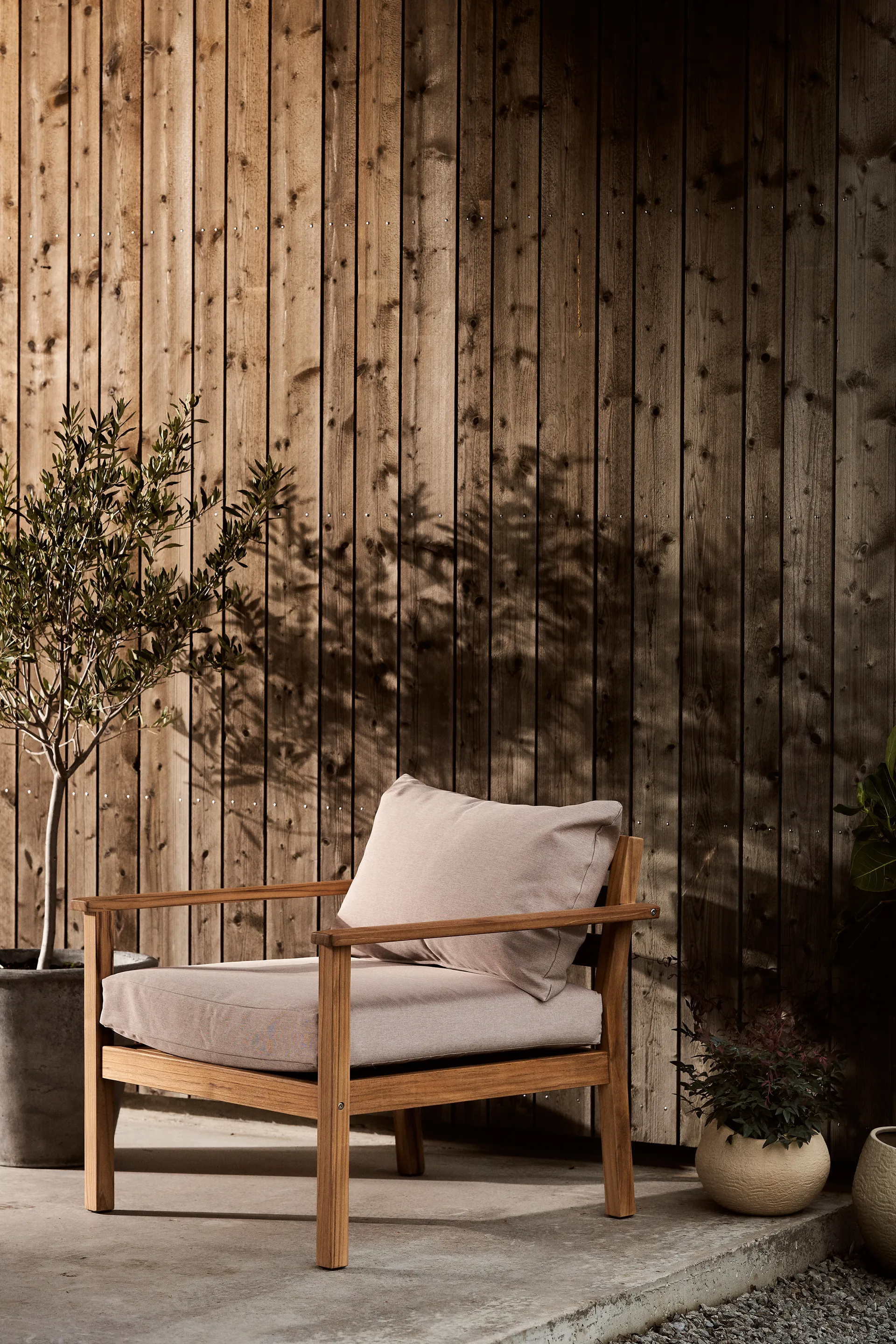 스톡카리드 라운지 암체어, Dark grey 1898