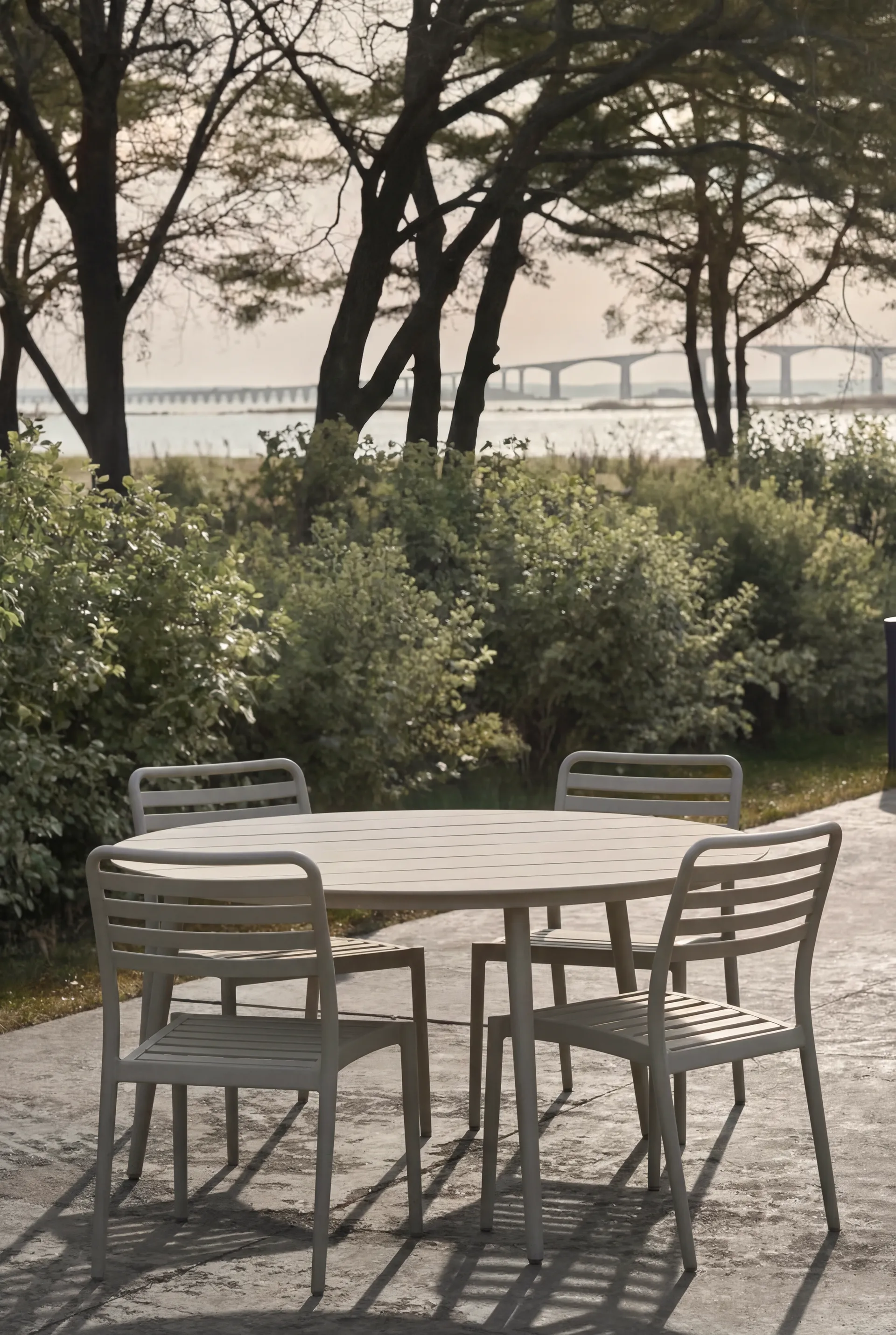 메시나 체어, Taupe 1898