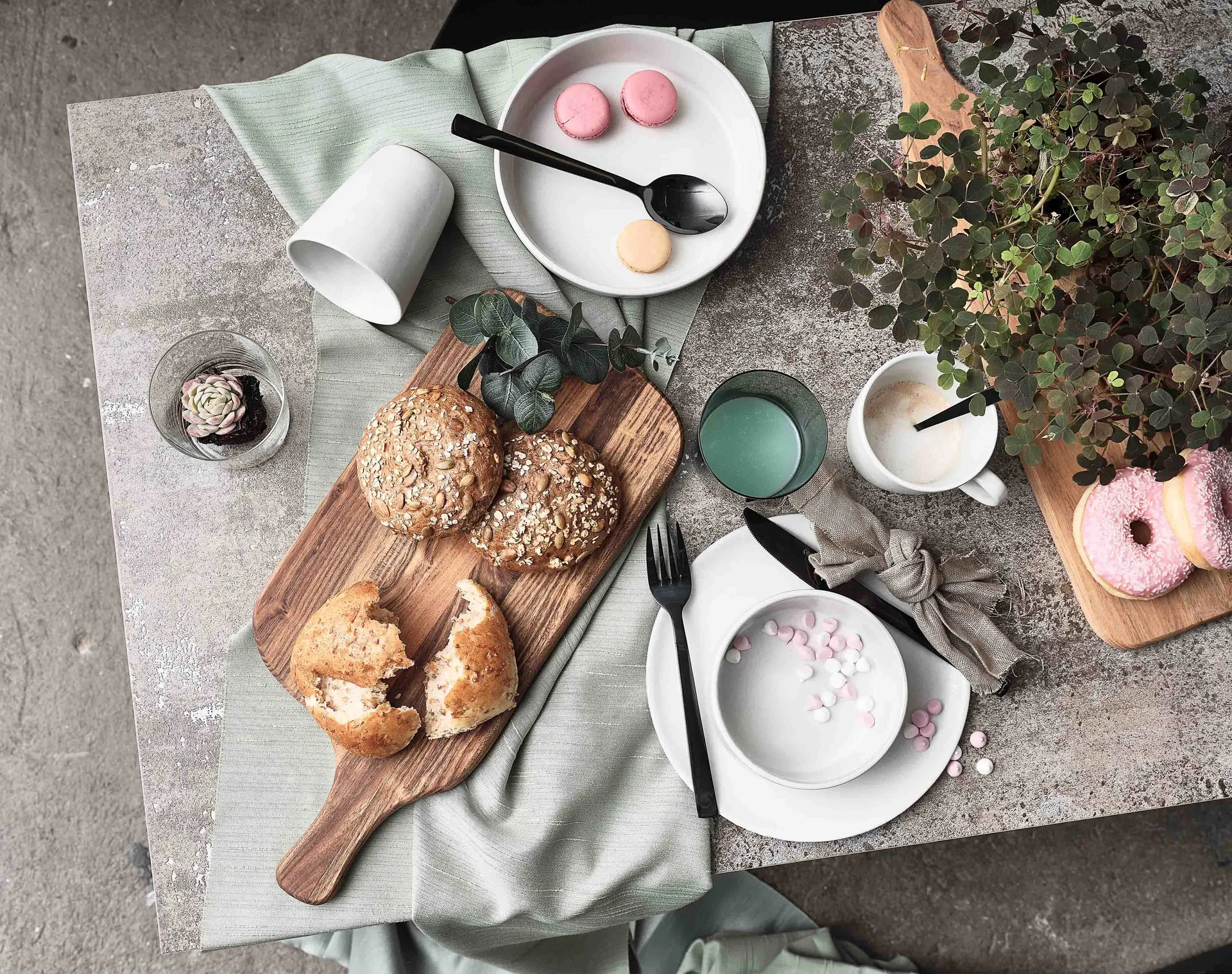 로 커트러리 60 피스, Black Aida | 아이다