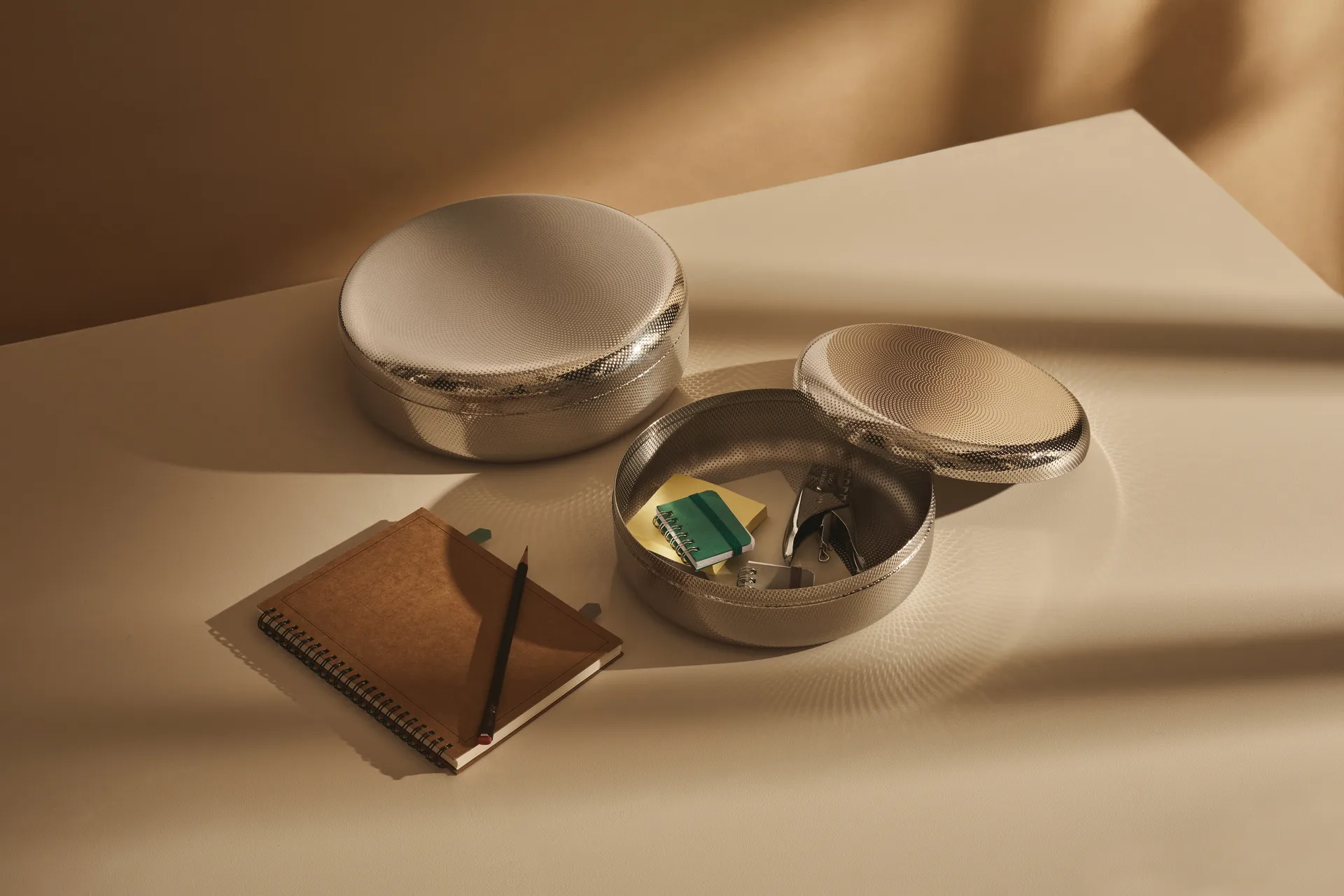 엑스트라 오디너리 텍스처 수납 병, Ø28 cm Alessi | 알레시