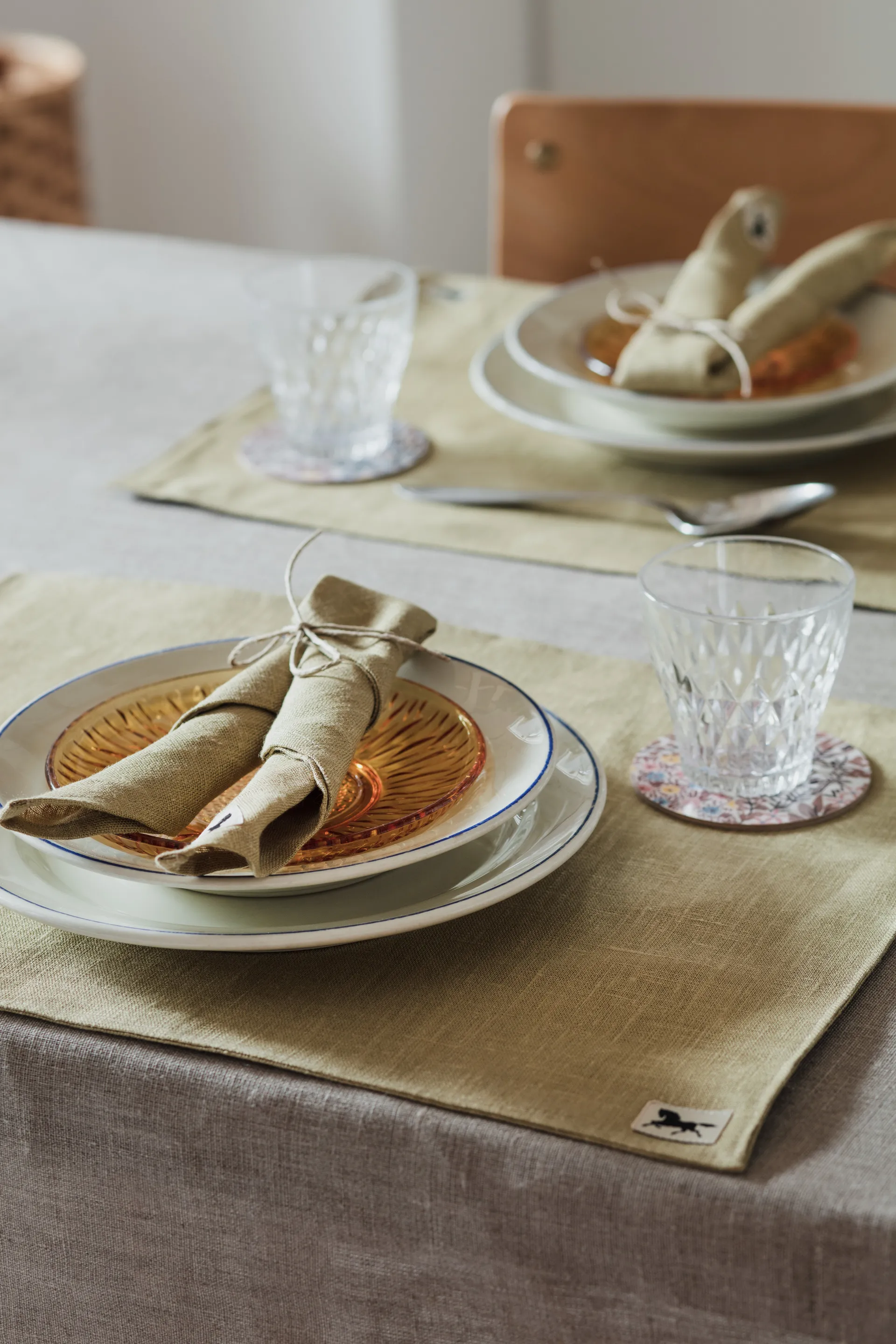 리넨 테이블매트 34x45 cm 2개 세트, Olive Almedahls | 알메달스