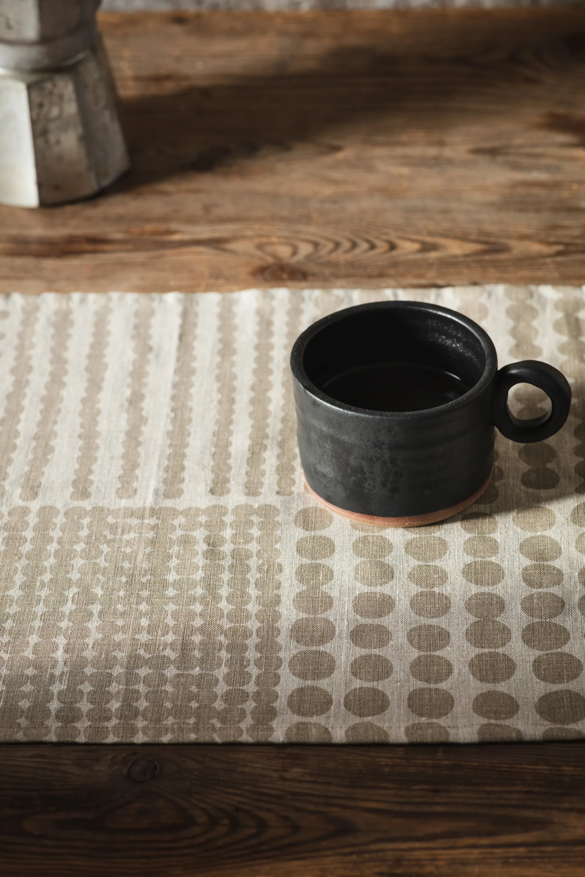 프릭티그 테이블매트 34x45 cm, Natural-taupe Almedahls | 알메달스