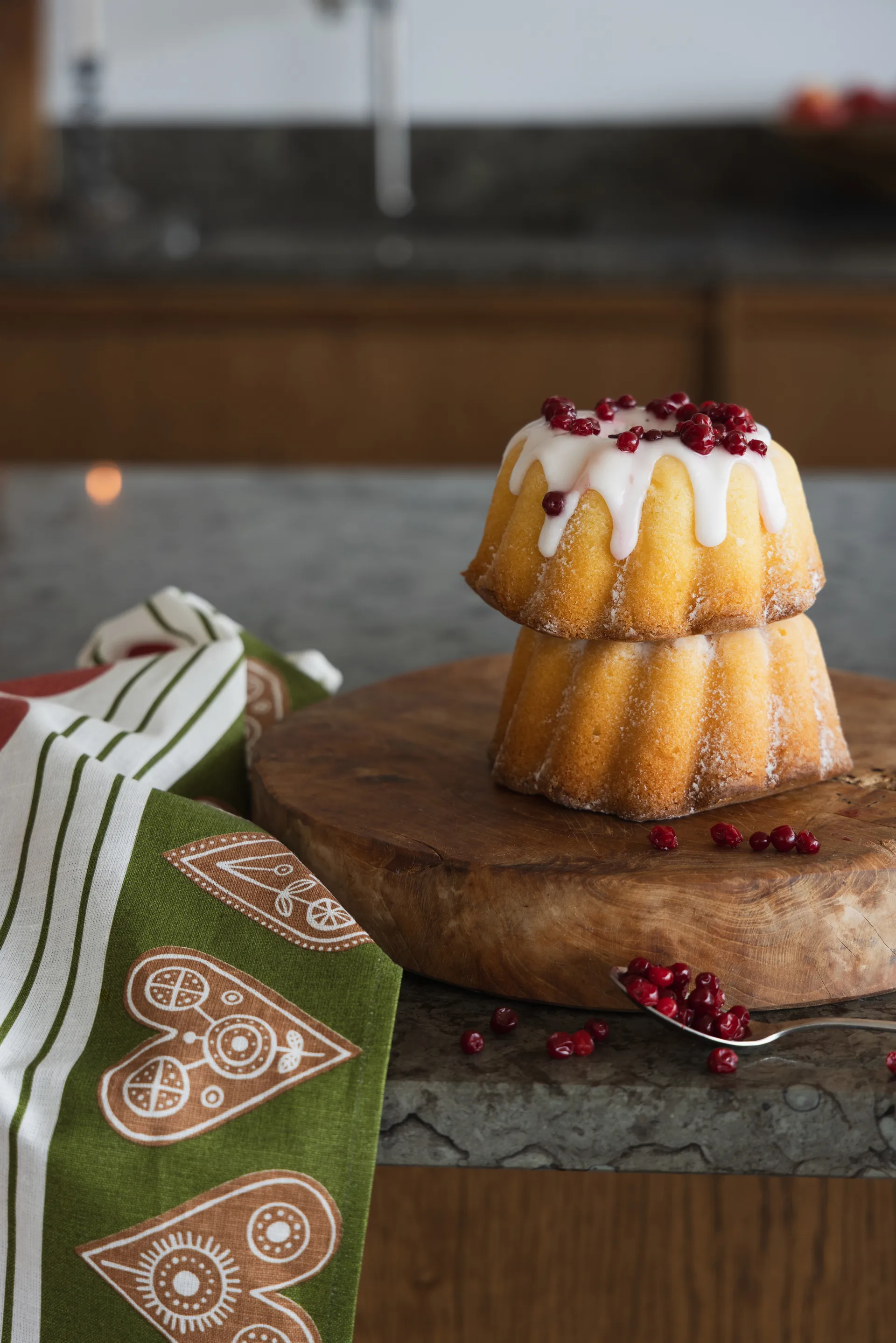 프루트 앤 케이크 키친 타월 47x70 cm, Red-green Almedahls | 알메달스