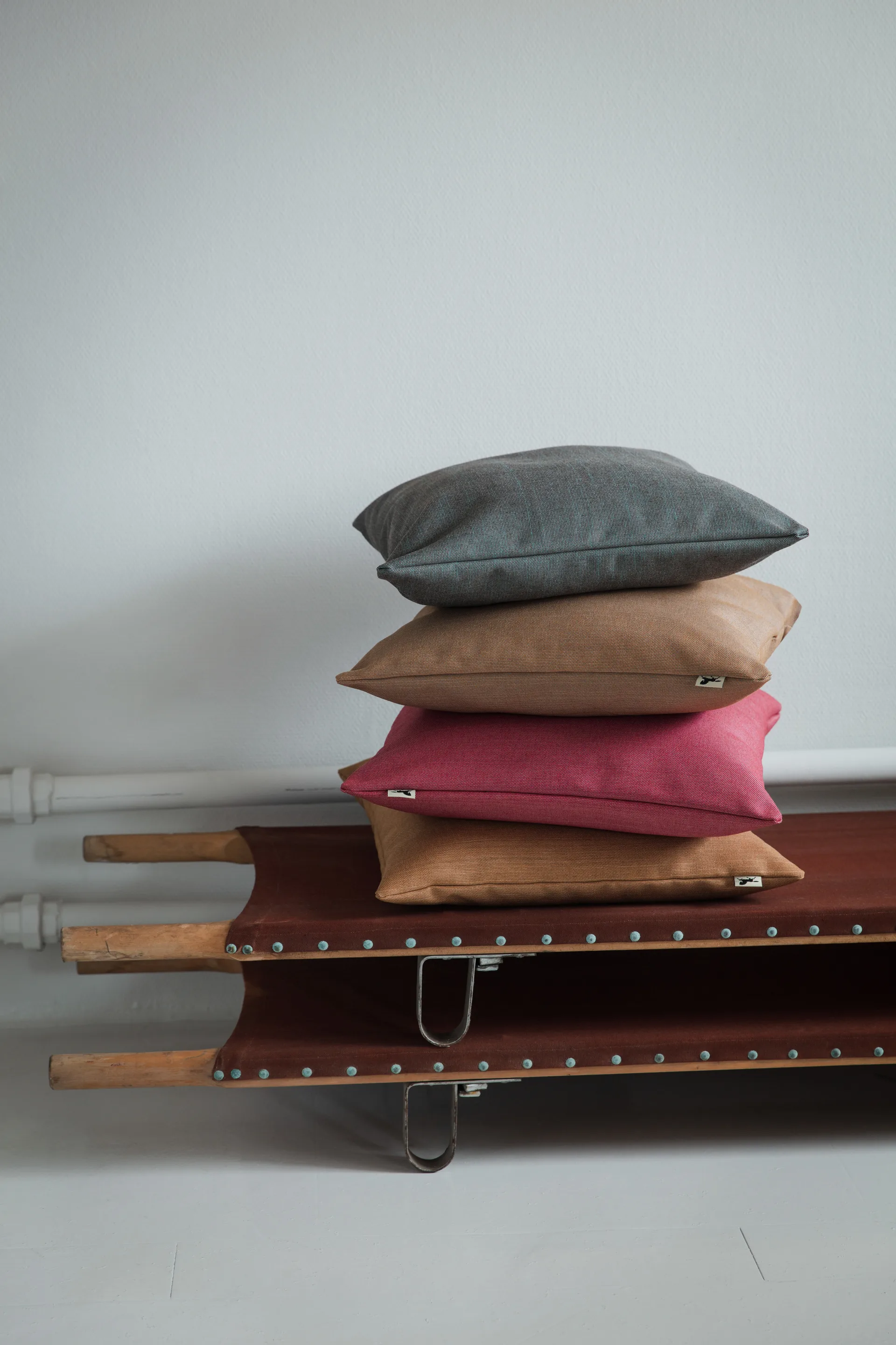 트위스트 베개커버 50x50 cm, Pink-red Almedahls | 알메달스