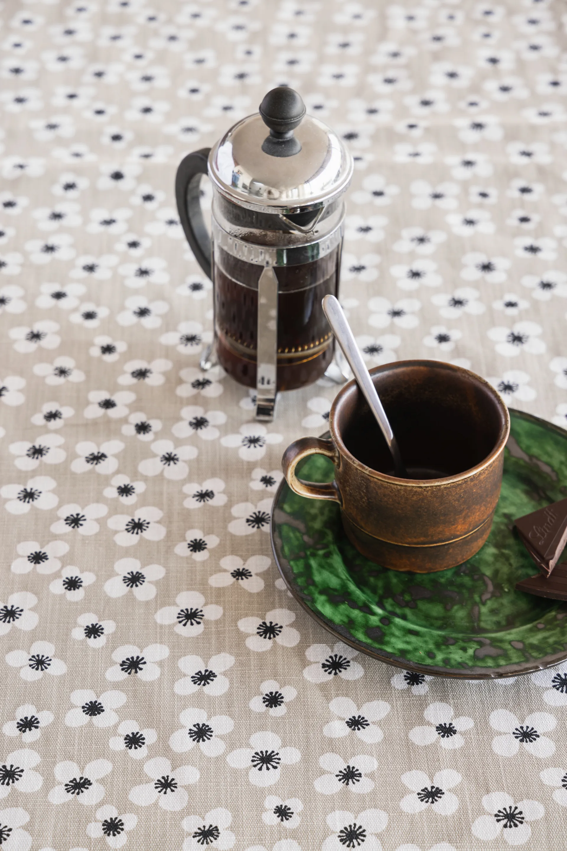 벨 아미 오일클로스, Beige, 145x220 cm Almedahls | 알메달스