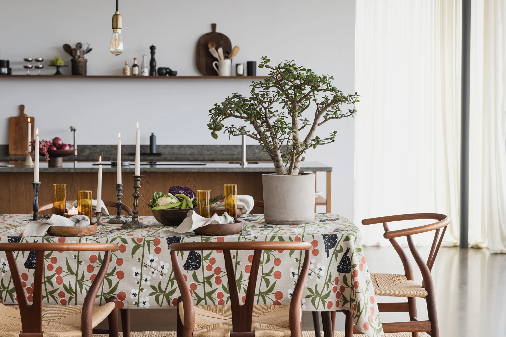 체리 가든 테이블 클로스, Beige, 145x250 cm Almedahls | 알메달스