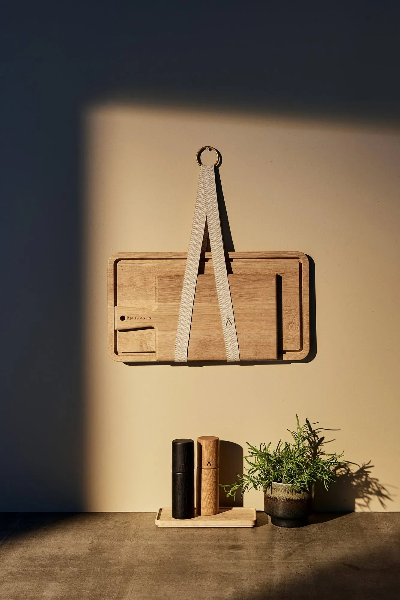 앤더슨 브릭 홀더, Cotton-brass Andersen Furniture