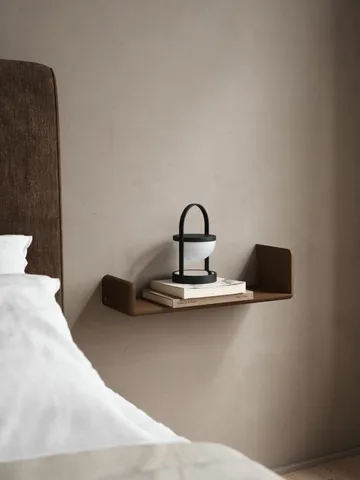 레벨 벽 선반 - Smoked Oiled Oak, 55x18x9 cm - Andersen Furniture