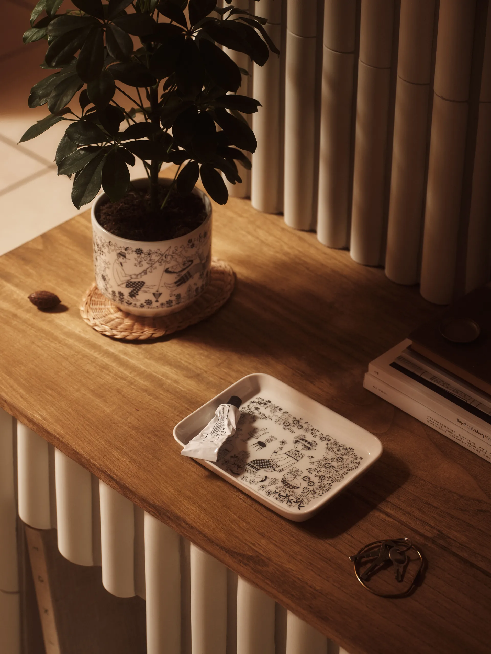 에밀리아 팟 Ø14 cm, Black-white Arabia | 아라비아핀란드