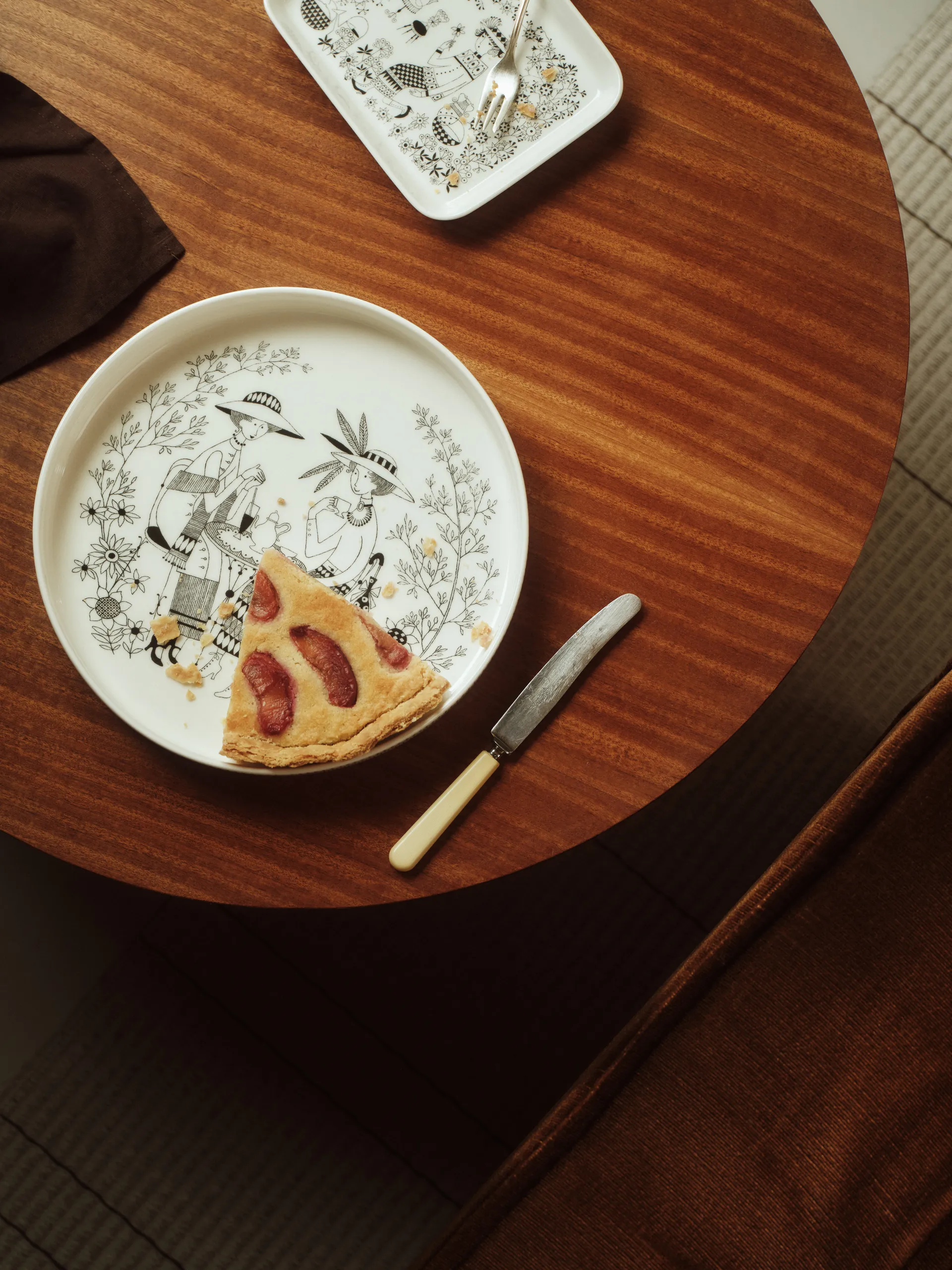 에밀리아 파이 디쉬 Ø28 cm, Black-white Arabia | 아라비아핀란드