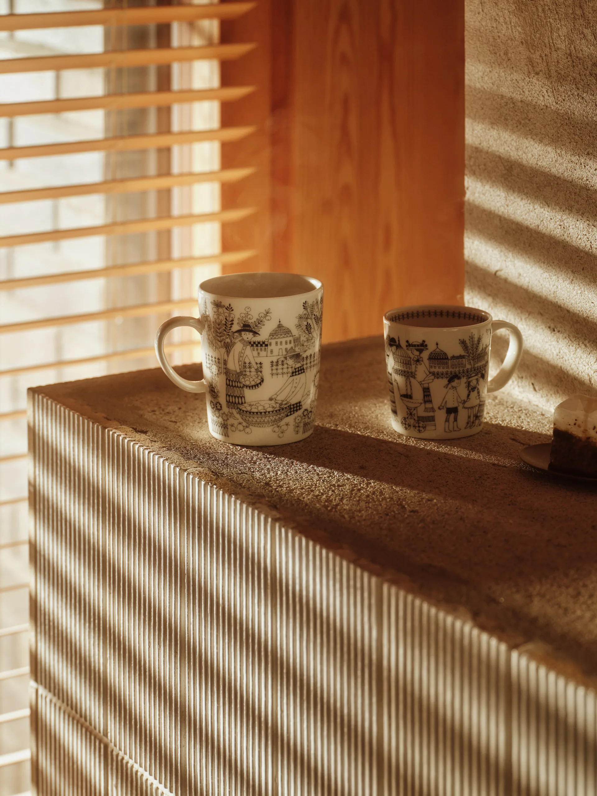 에밀리아 머그 50 cl, Black-white Arabia | 아라비아핀란드