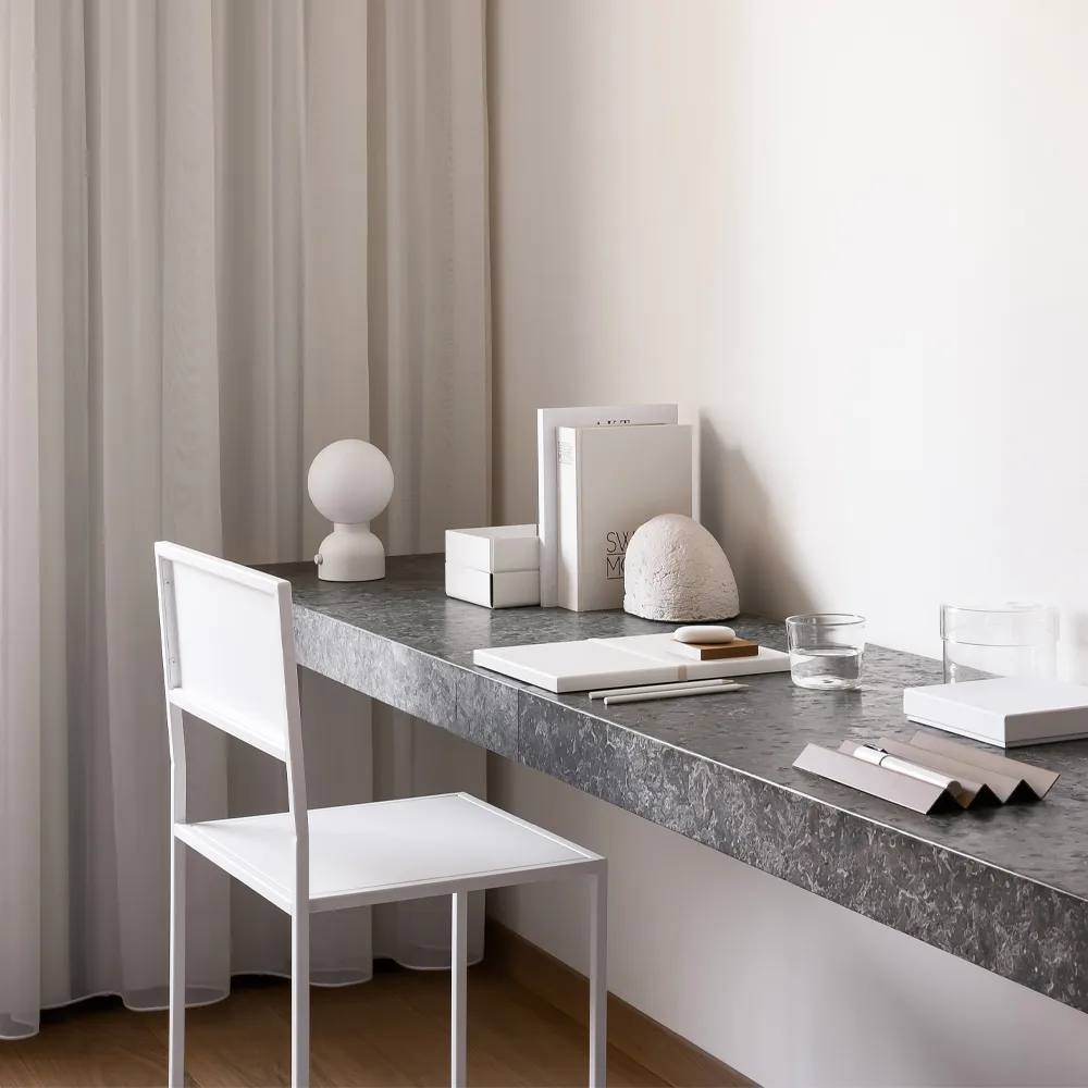 Pluggie 테이블 조명, Powder green, opal glass Ateljé Lyktan | 아뜰리에 릭탄