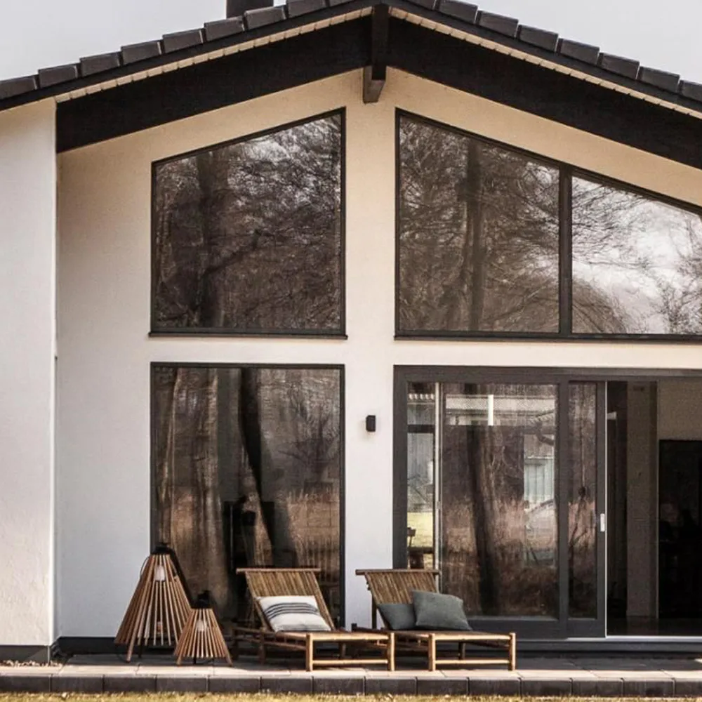 Tipi 플로어 조명, Heat-treated ash, 527, aluminium Ateljé Lyktan | 아뜰리에 릭탄