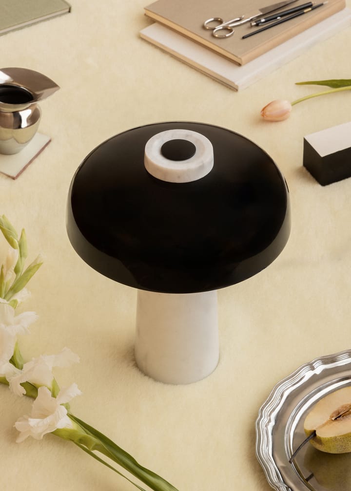 리버스 테이블 조명 30 cm, Carrara-black Audo Copenhagen | 오도 코펜하겐