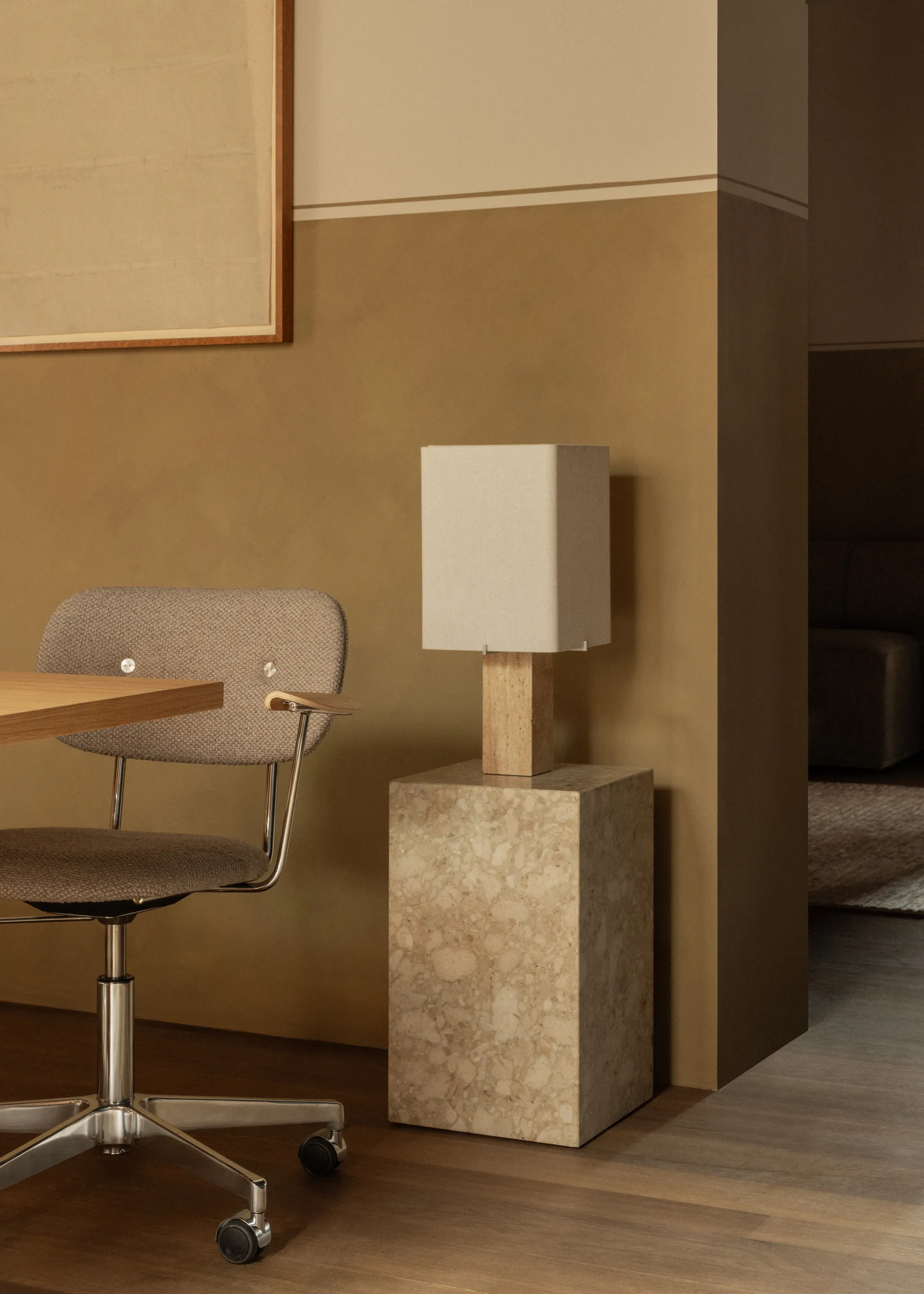 논나 테이블 조명 49 cm, Travertine-sand Audo Copenhagen | 오도 코펜하겐