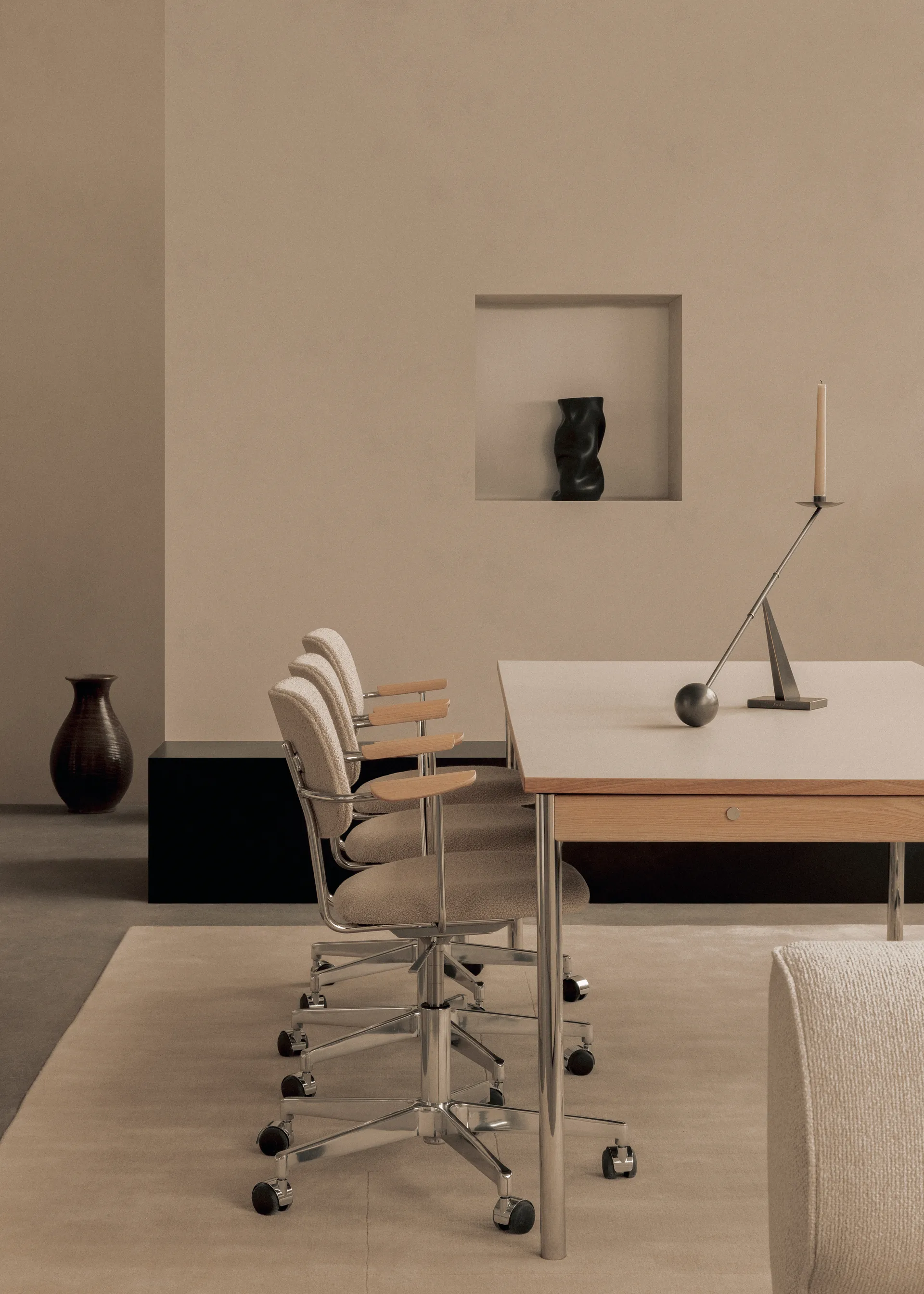 인터커넥트 캔들스틱 70 cm, Bronzed brass Audo Copenhagen | 오도 코펜하겐