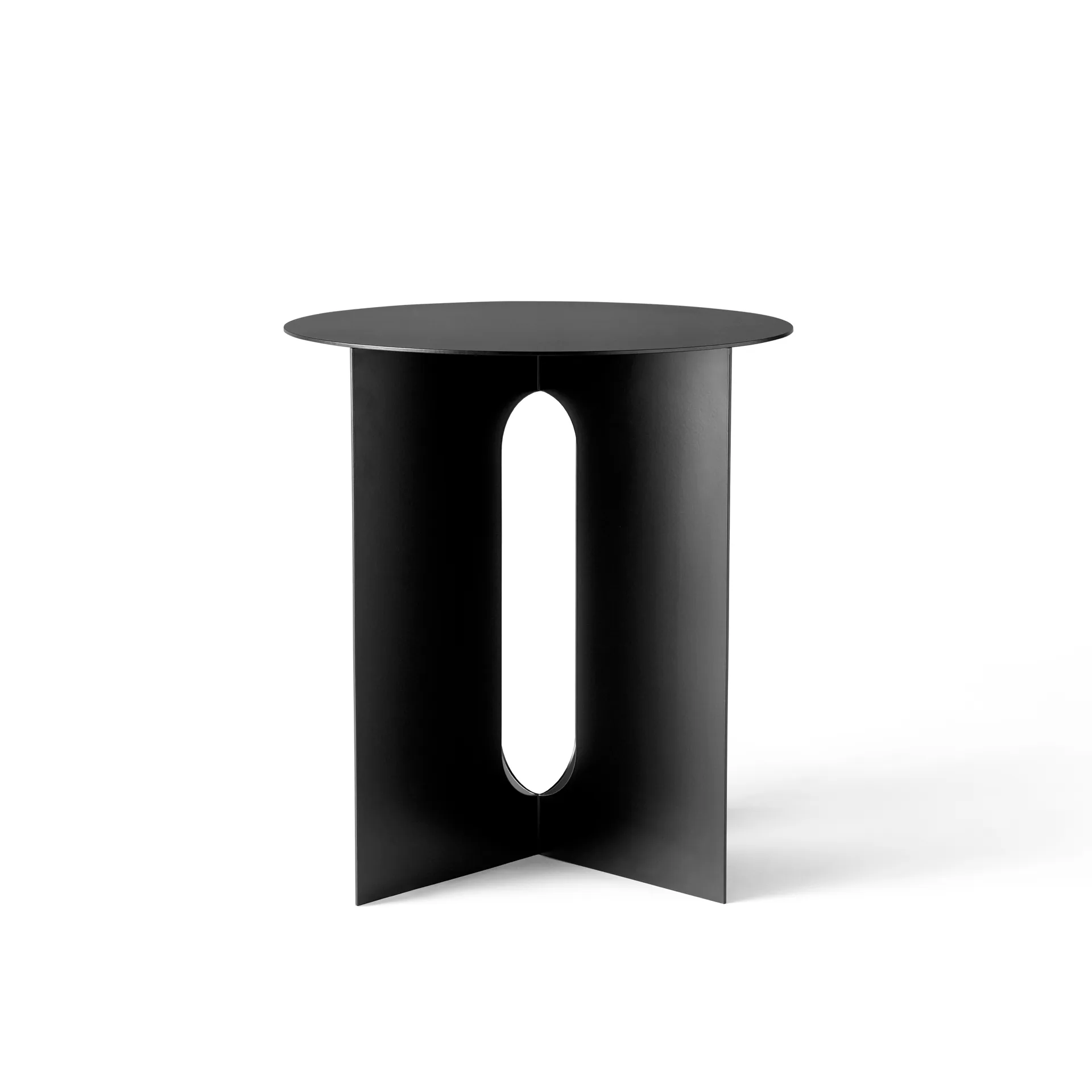 Androgyne 사이드 테이블 Ø40x43 cm, Black Audo Copenhagen | 오도 코펜하겐