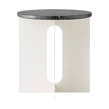 Androgyne 사이드 테이블 - Nero Marquina 대리석-Ivory 스틸, Ø42 cm - Audo Copenhagen | 오도 코펜하겐