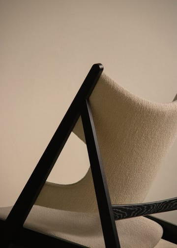 니팅 라운지 체어 - Barnum Bouclé 24-black oak - Audo Copenhagen | 오도 코펜하겐