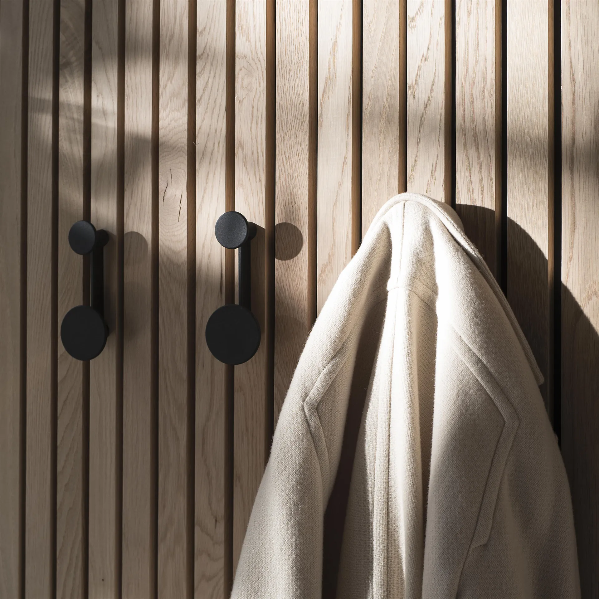 애프터룸 옷걸이 행거 스몰, black Audo Copenhagen | 오도 코펜하겐