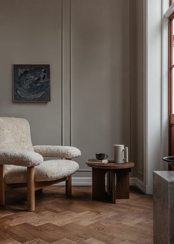 Brasilia 암체어 - Natural oak-Sahara sheepskin curly - Audo Copenhagen | 오도 코펜하겐