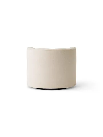 Eave Seamline 라운지 체어 - Logan Fossil - Audo Copenhagen | 오도 코펜하겐