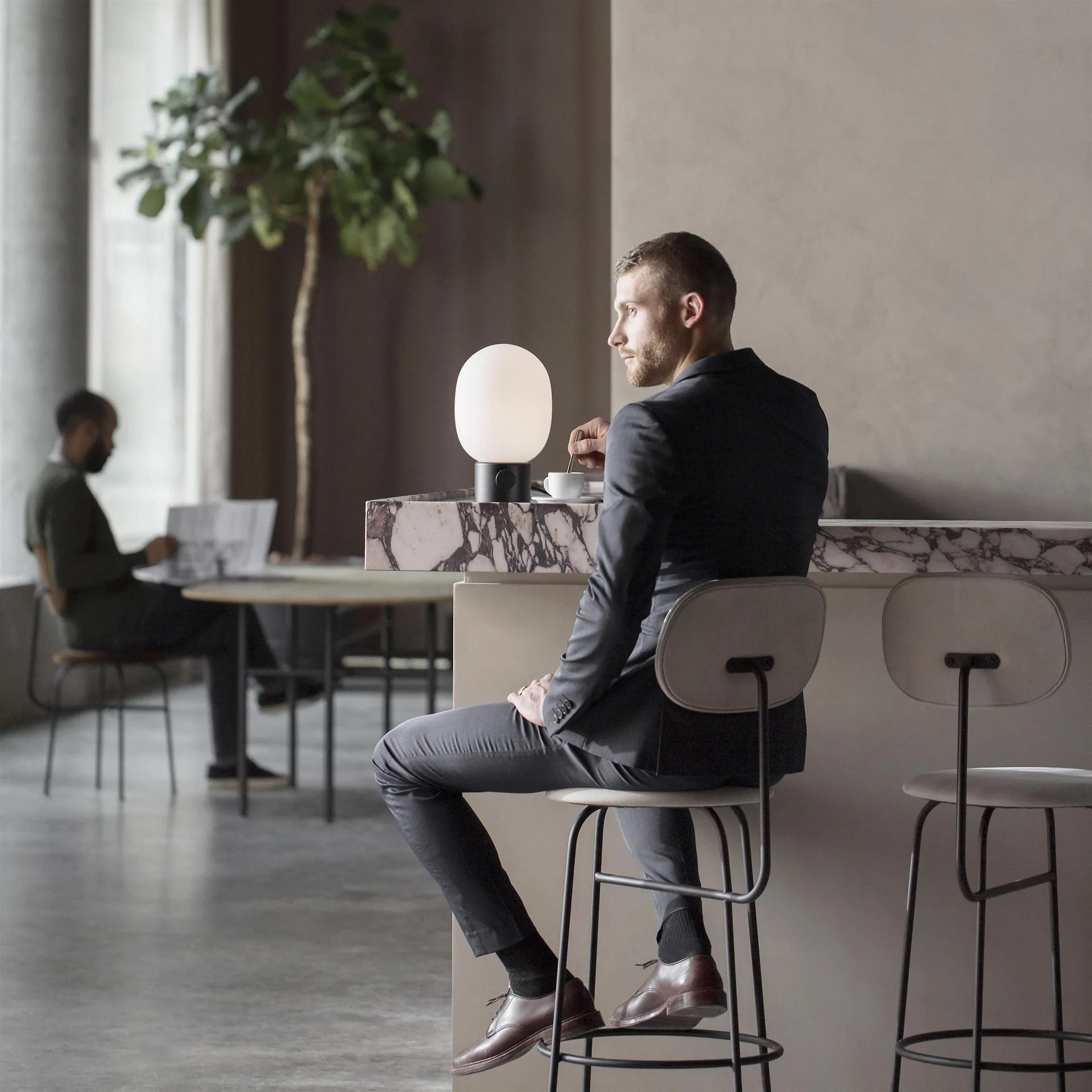 JWDA 테이블 조명, black Audo Copenhagen | 오도 코펜하겐