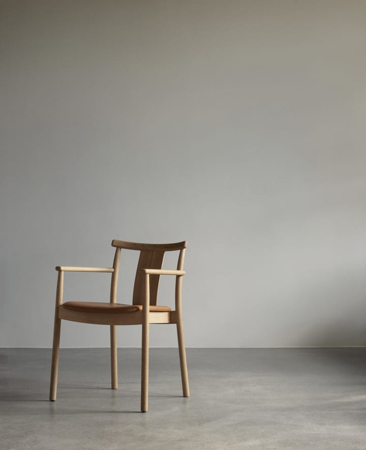 Merkur 암 체어 & 쿠션, Oak- Dakar 0250 cognac Audo Copenhagen | 오도 코펜하겐