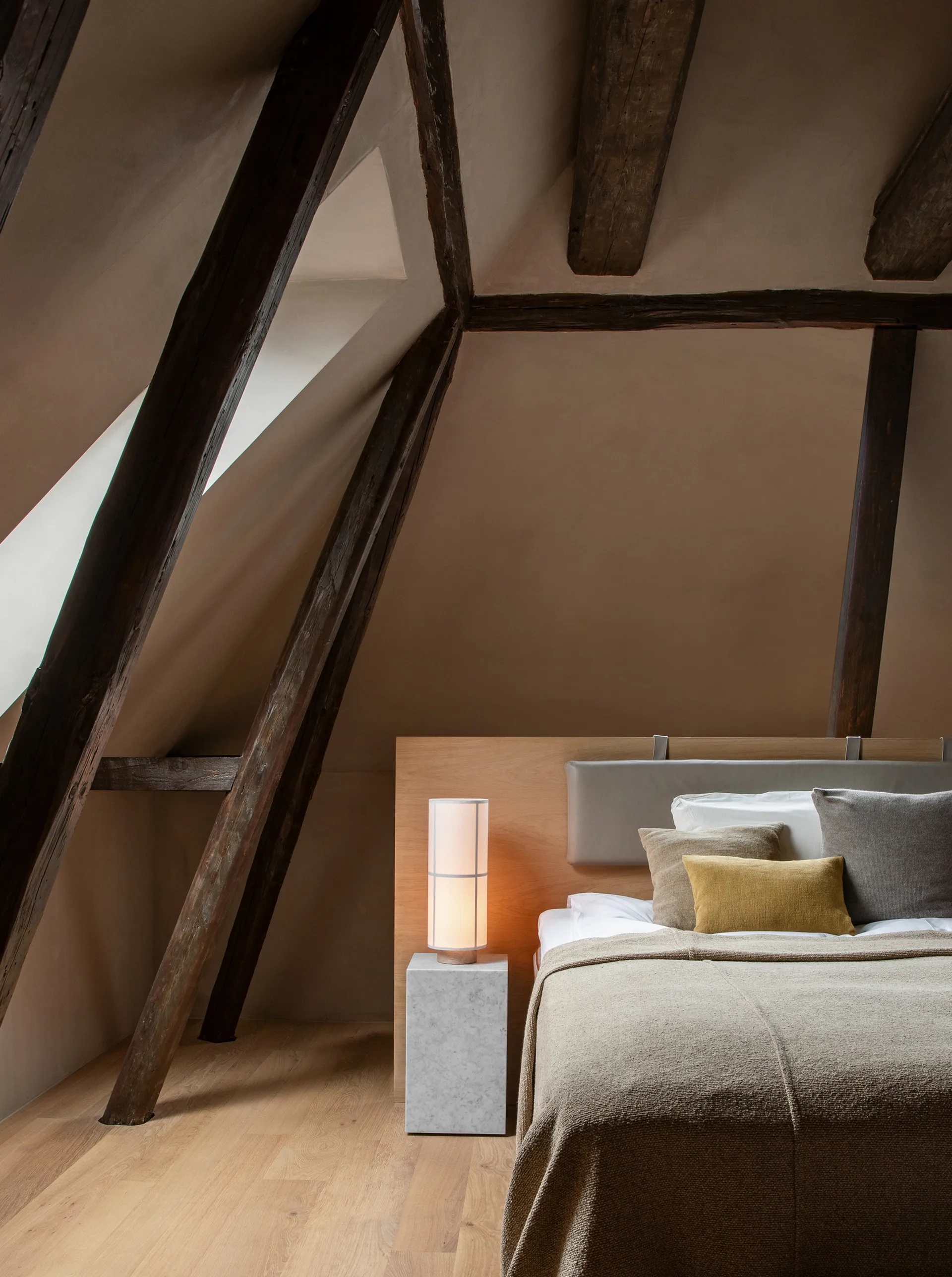 해쉬라 테이블 조명, Raw Audo Copenhagen | 오도 코펜하겐