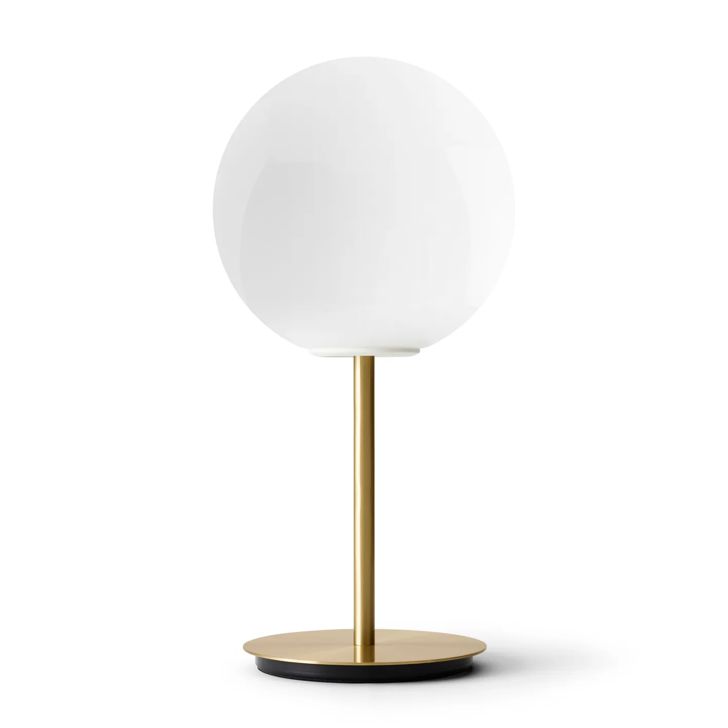 TR 테이블 조명 brass, Blankt opalglass Audo Copenhagen | 오도 코펜하겐
