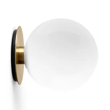 TR 천장-벽 조명 brass - Polished opal glass - Audo Copenhagen | 오도 코펜하겐