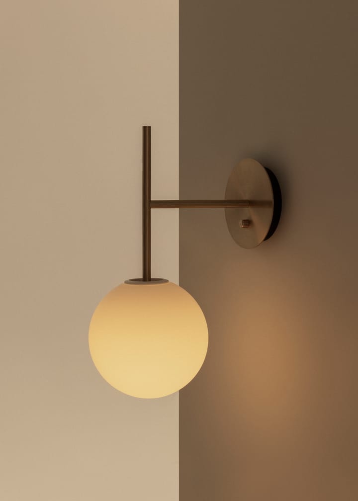 TR 벌브 서스펜디드 벽 조명, Brushed brass Audo Copenhagen | 오도 코펜하겐