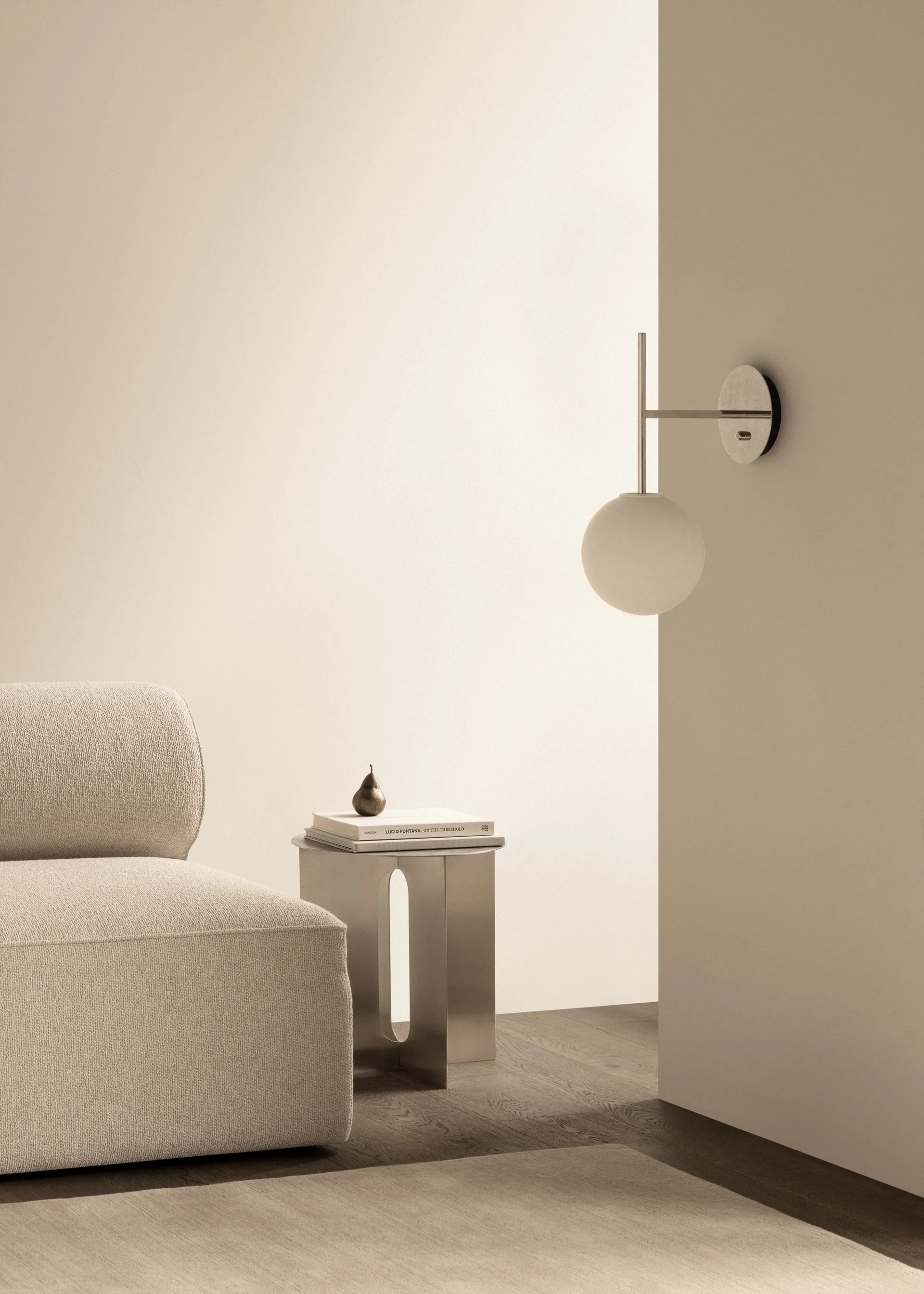 TR 벌브 서스펜디드 벽 조명, Polished steel Audo Copenhagen | 오도 코펜하겐