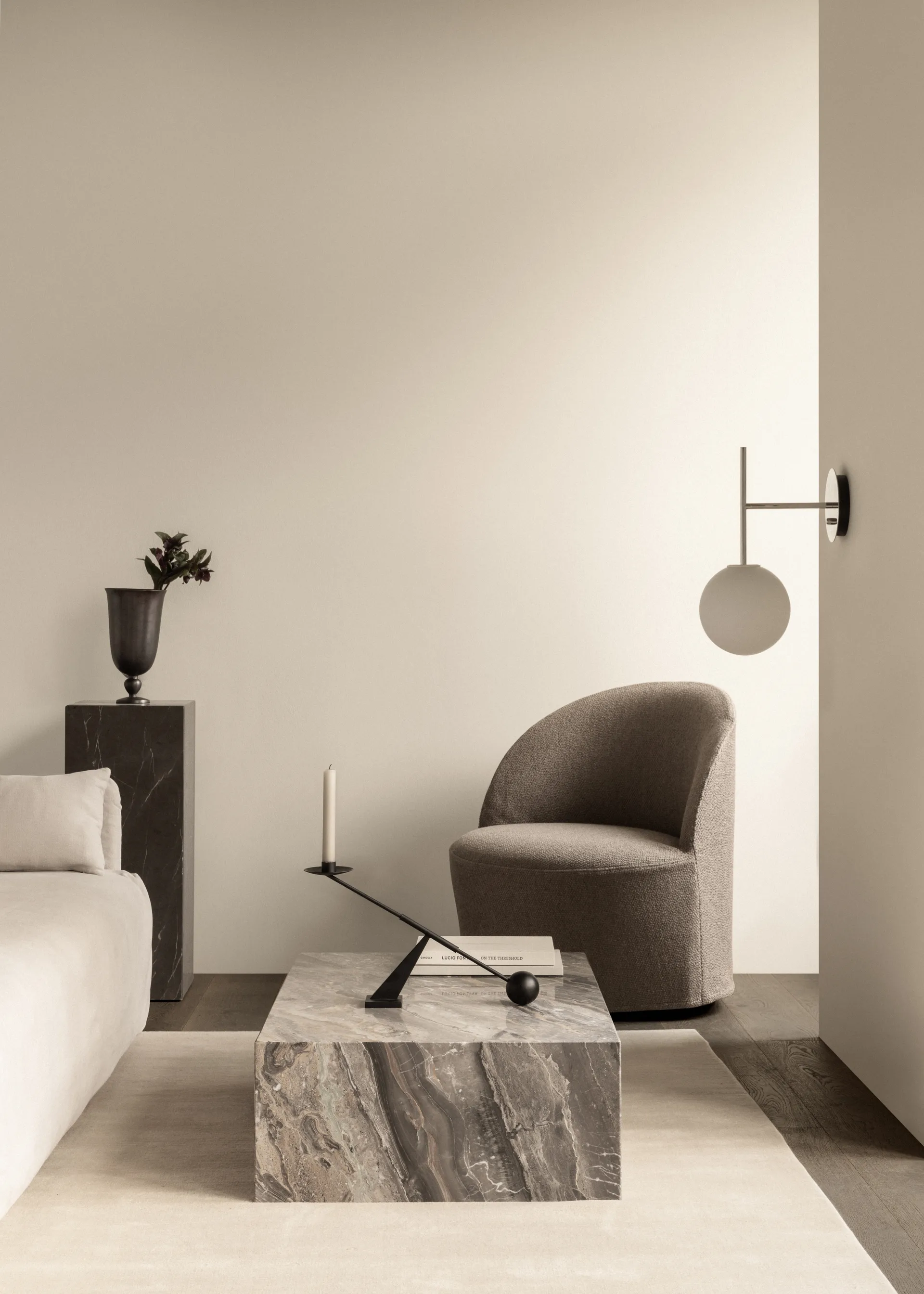 TR 벌브 서스펜디드 벽 조명, Polished steel Audo Copenhagen | 오도 코펜하겐