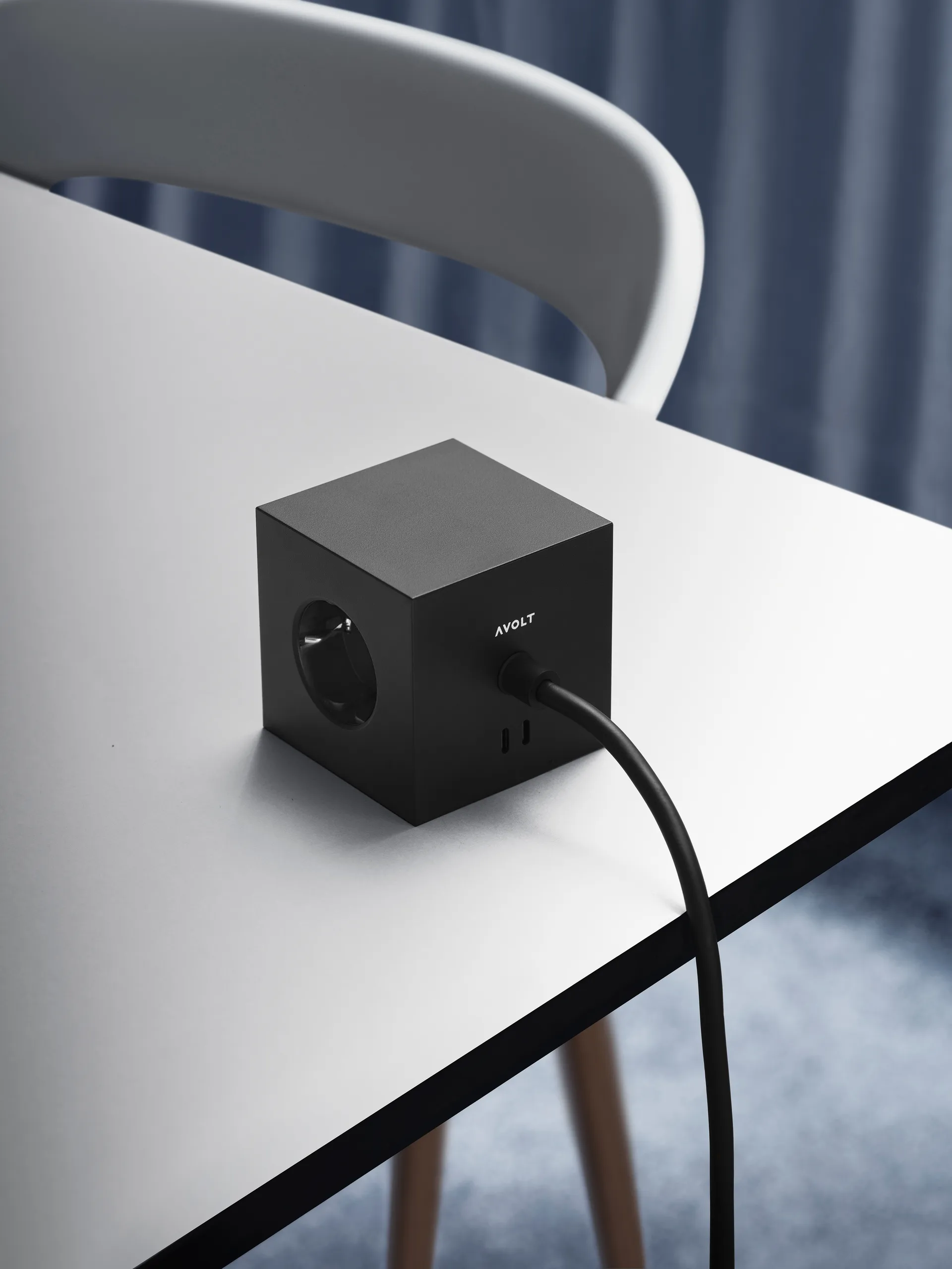 스퀘어 1 파워 스트립 USB-C 30W 3 m, Stockholm Black Avolt | 아볼트