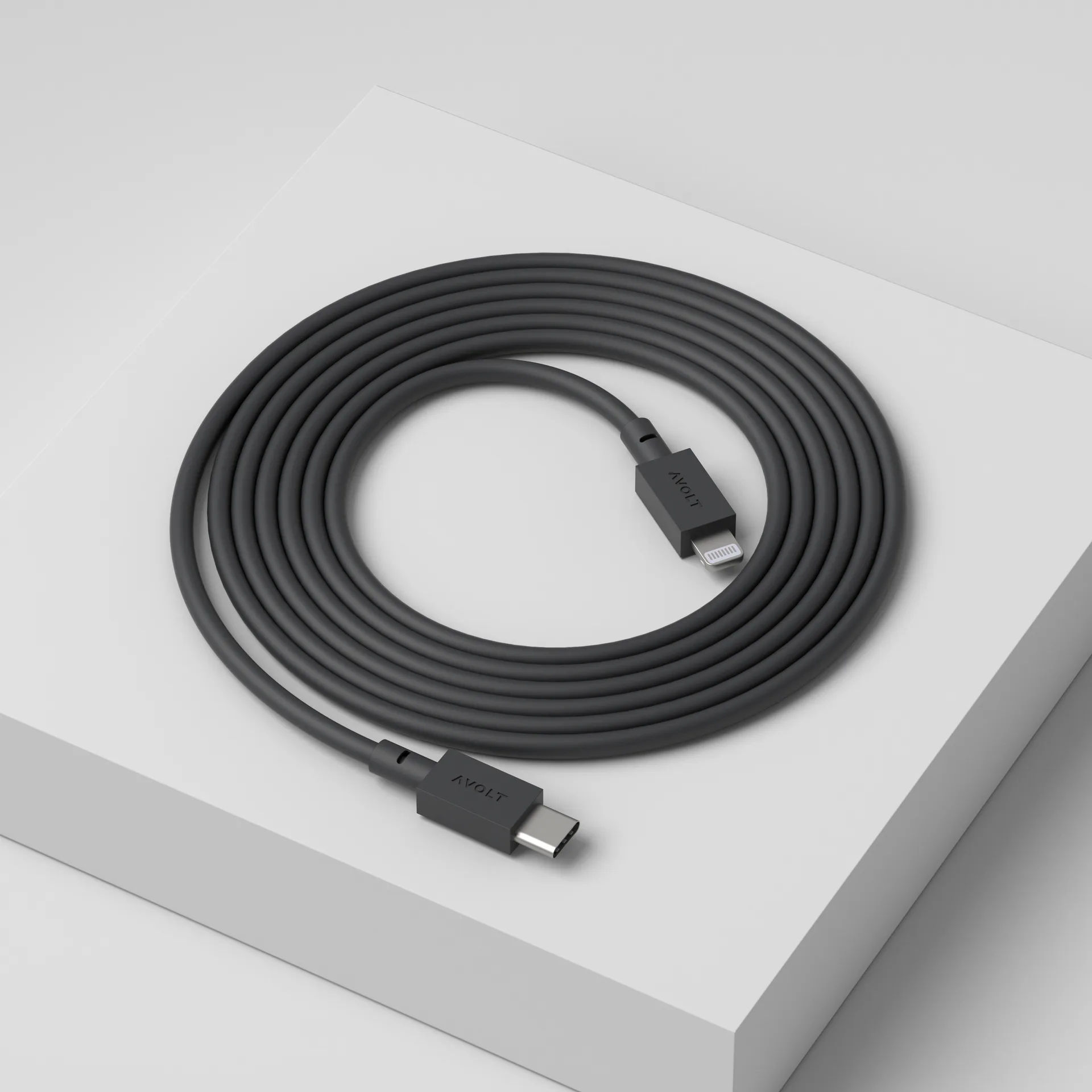 케이블 1 USB-C to 라이트닝 충전 케이블 2 m, Stockholm Black Avolt | 아볼트