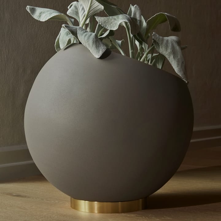 글로브 화분 Ø37 cm, Taupe AYTM | 에이와이티엠