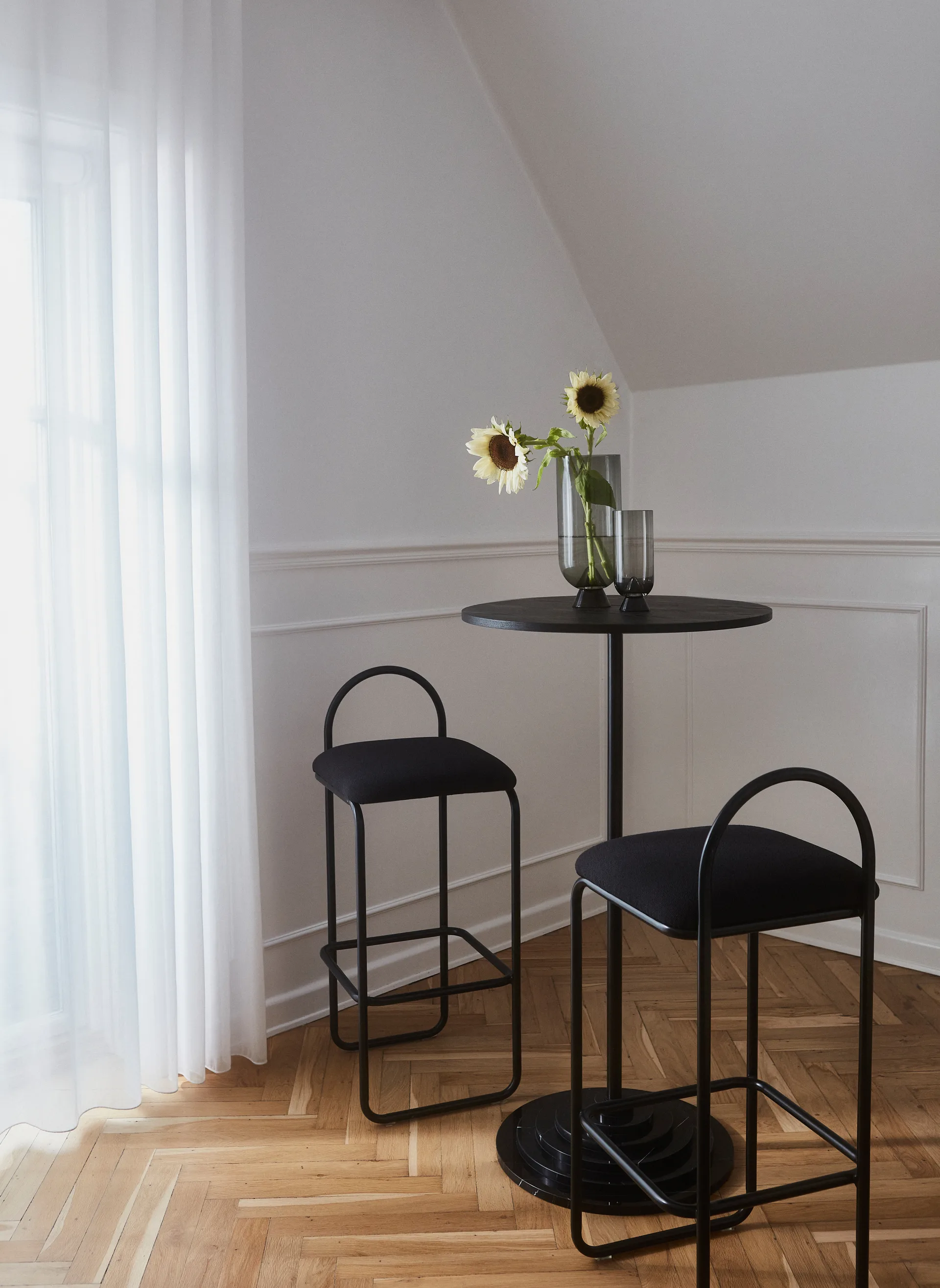 Angui 바 스툴 bouclé, Anthracite AYTM | 에이와이티엠