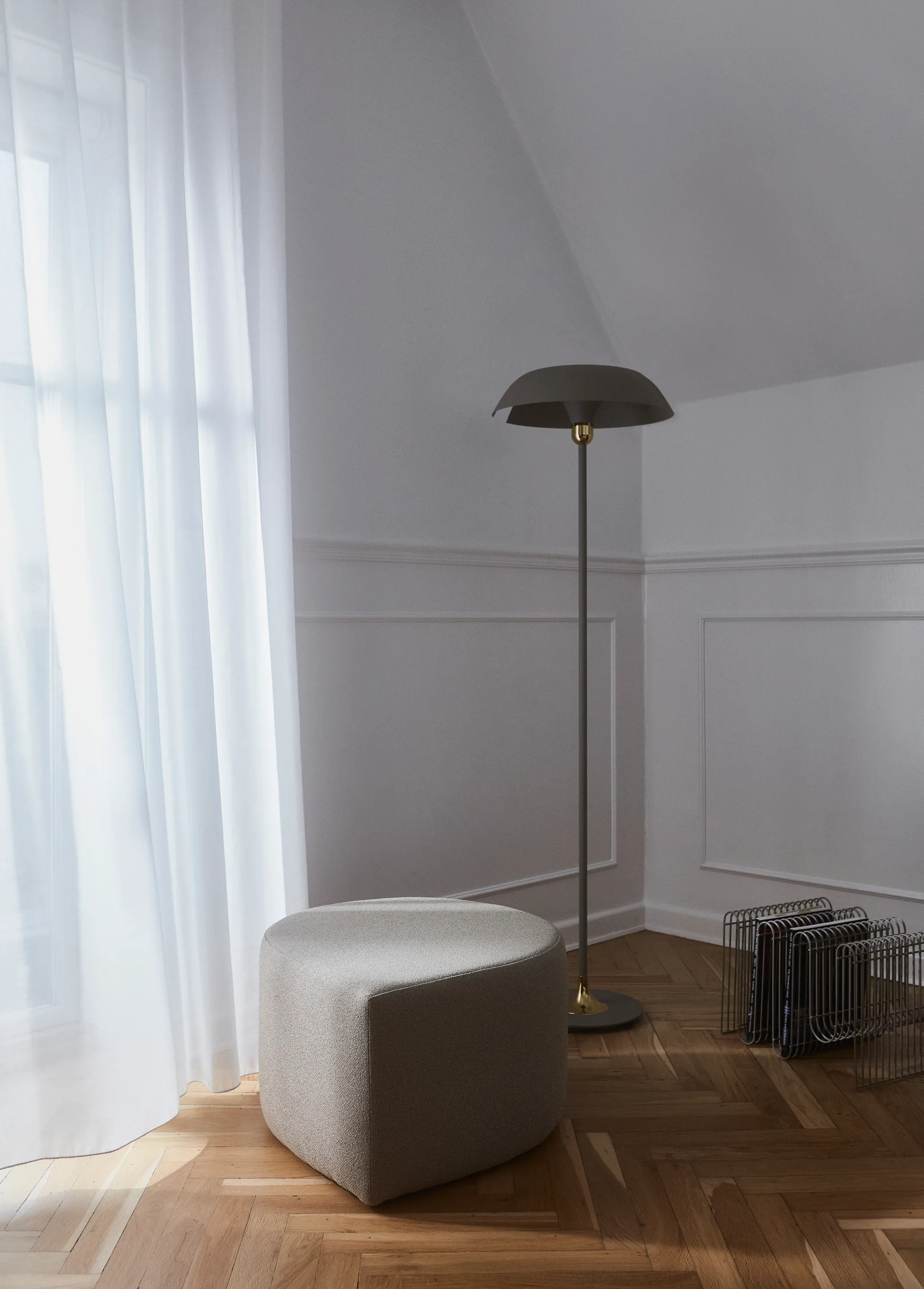 스틸라 푸프 bouclé, Taupe AYTM | 에이와이티엠