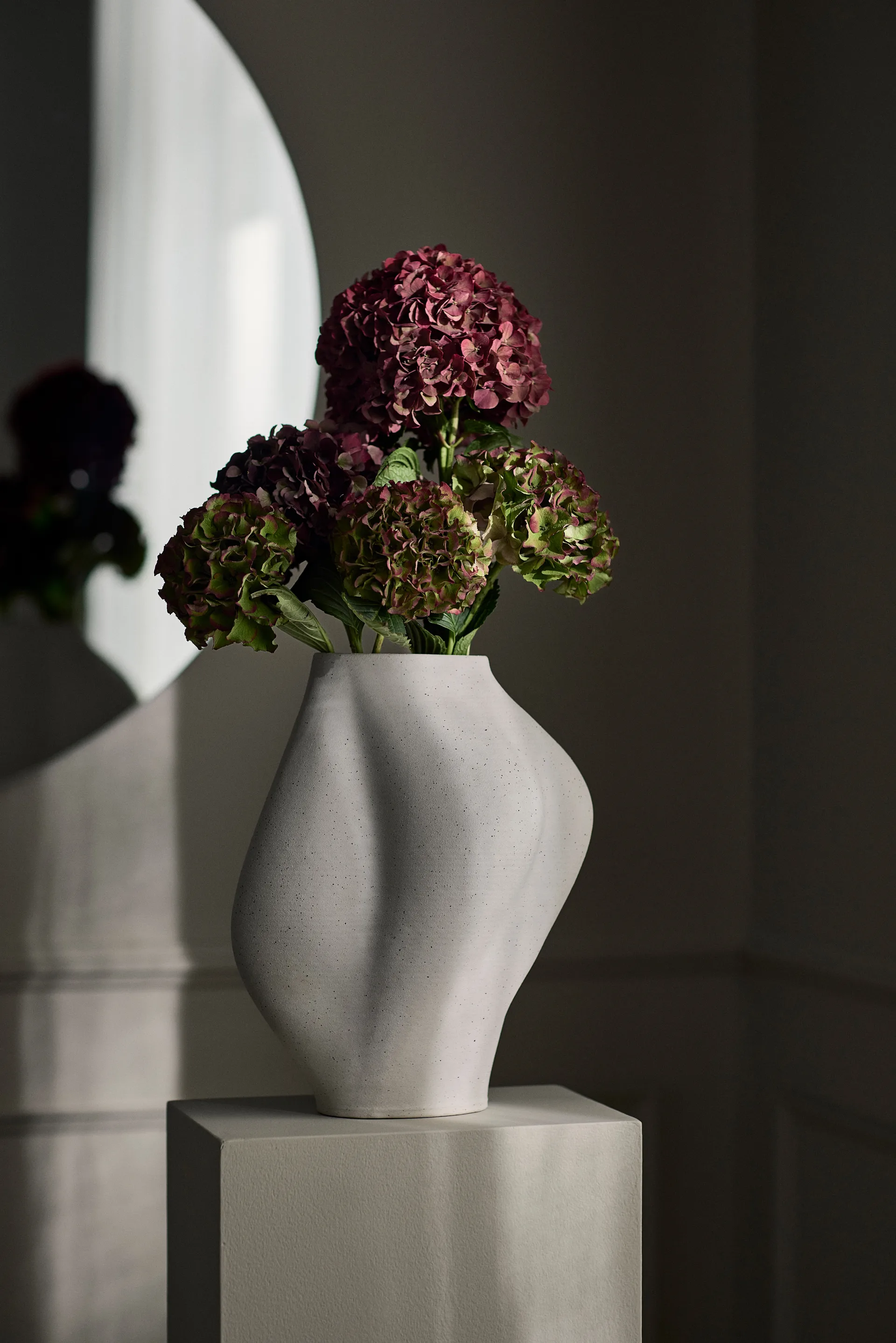 살타레 화병, Cream, Ø17x35 cm AYTM | 에이와이티엠