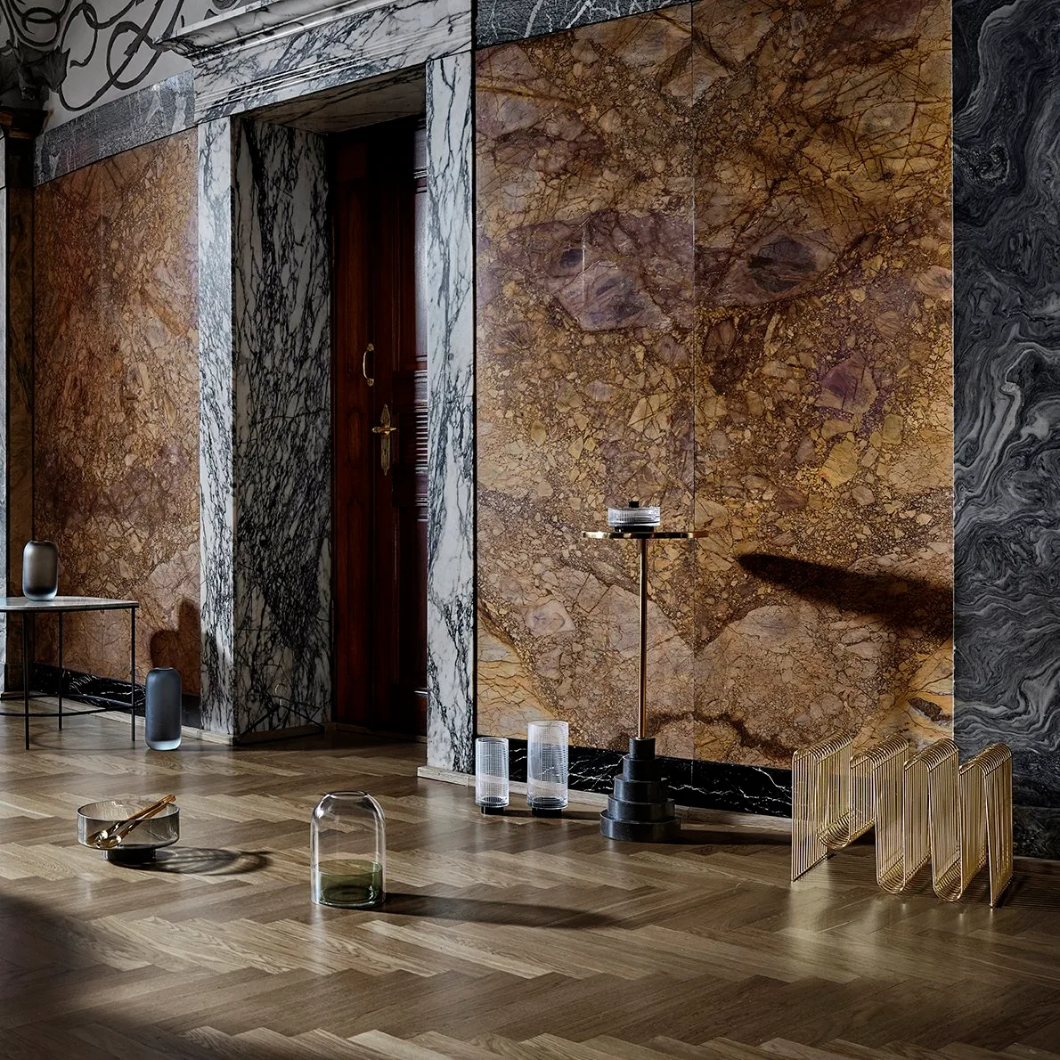 Curva 뉴스페이퍼 스탠드, brass AYTM | 에이와이티엠