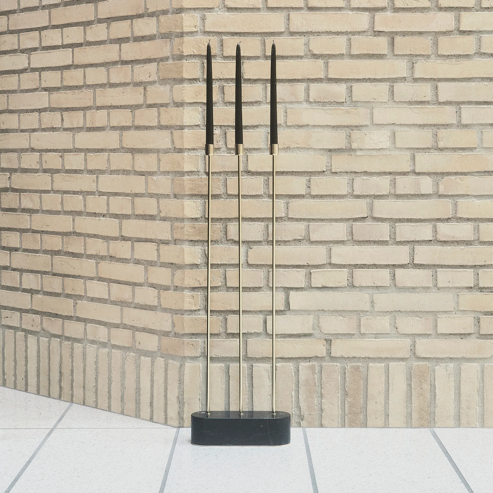 Grasil floor 캔들 스틱, black-gold AYTM | 에이와이티엠