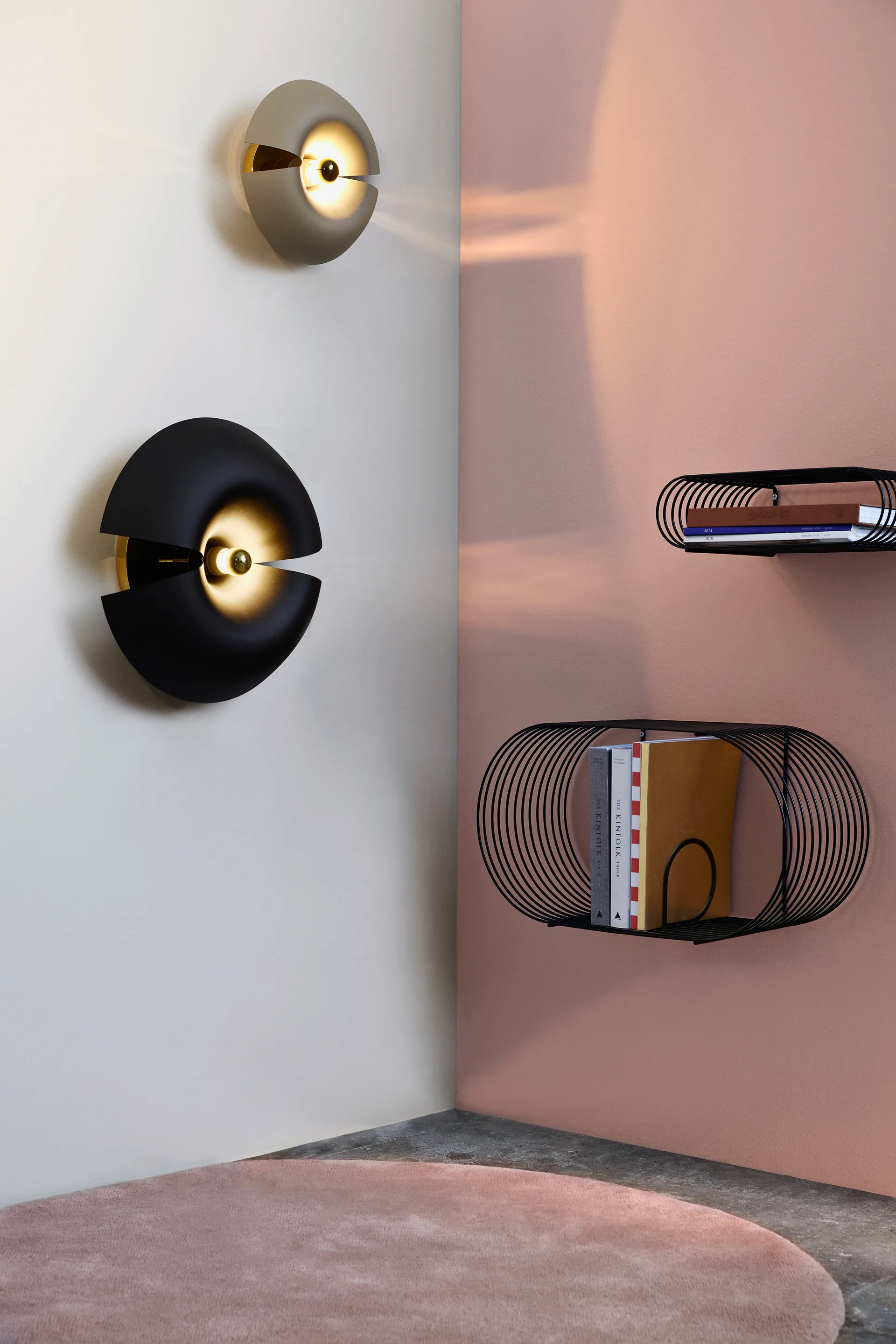 커바 벽 선반 L61.4 cm, Black AYTM | 에이와이티엠