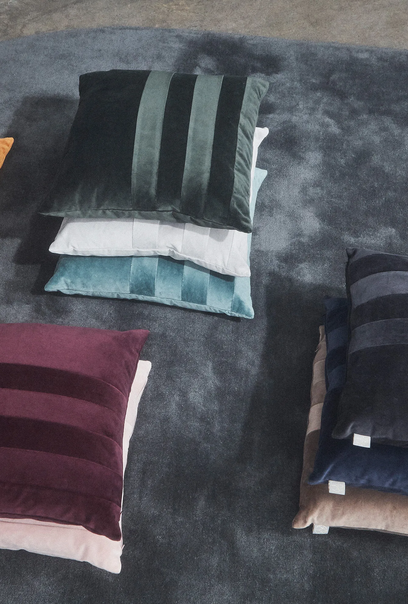 Sanati 쿠션 50x50cm, Light grey AYTM | 에이와이티엠