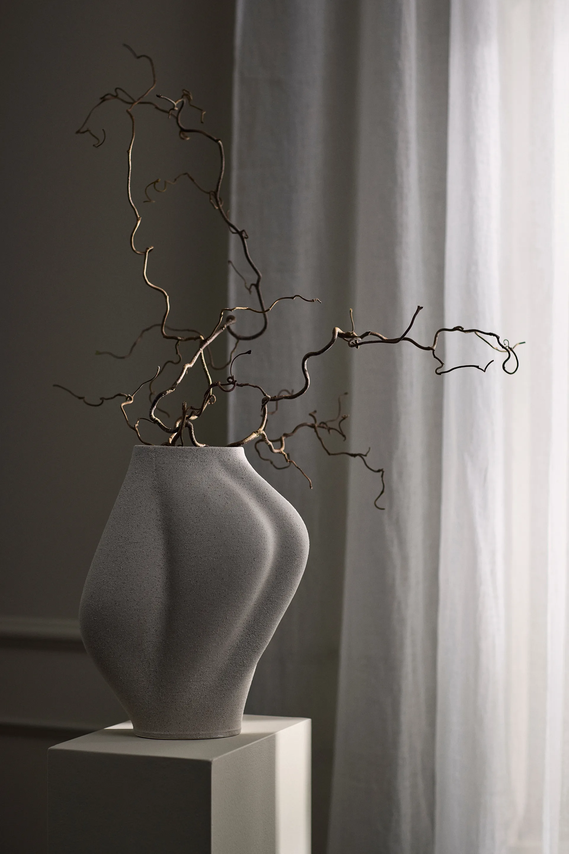 살타레 화병, Taupe, Ø17x35 cm AYTM | 에이와이티엠