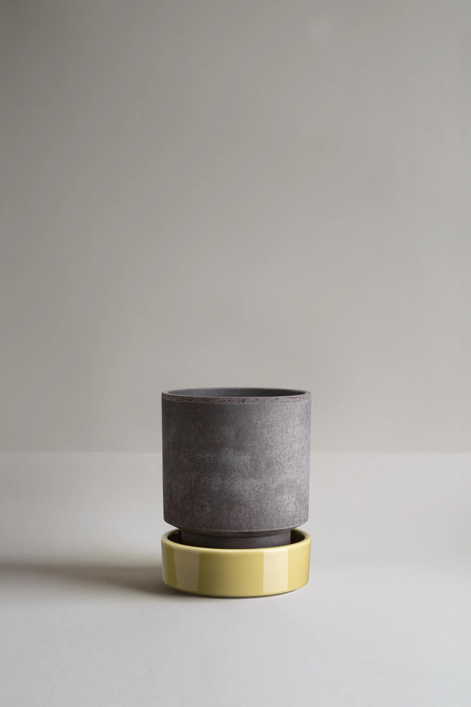 호프 화분, Ø14 cm, Raw Grey-Pale Amber Yellow Bergs Potter | 베르그 포터